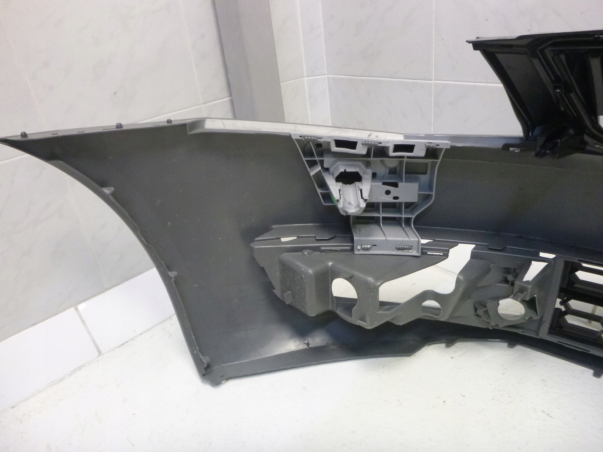 SKODA OCTAVIA 3 III bumper front grill front