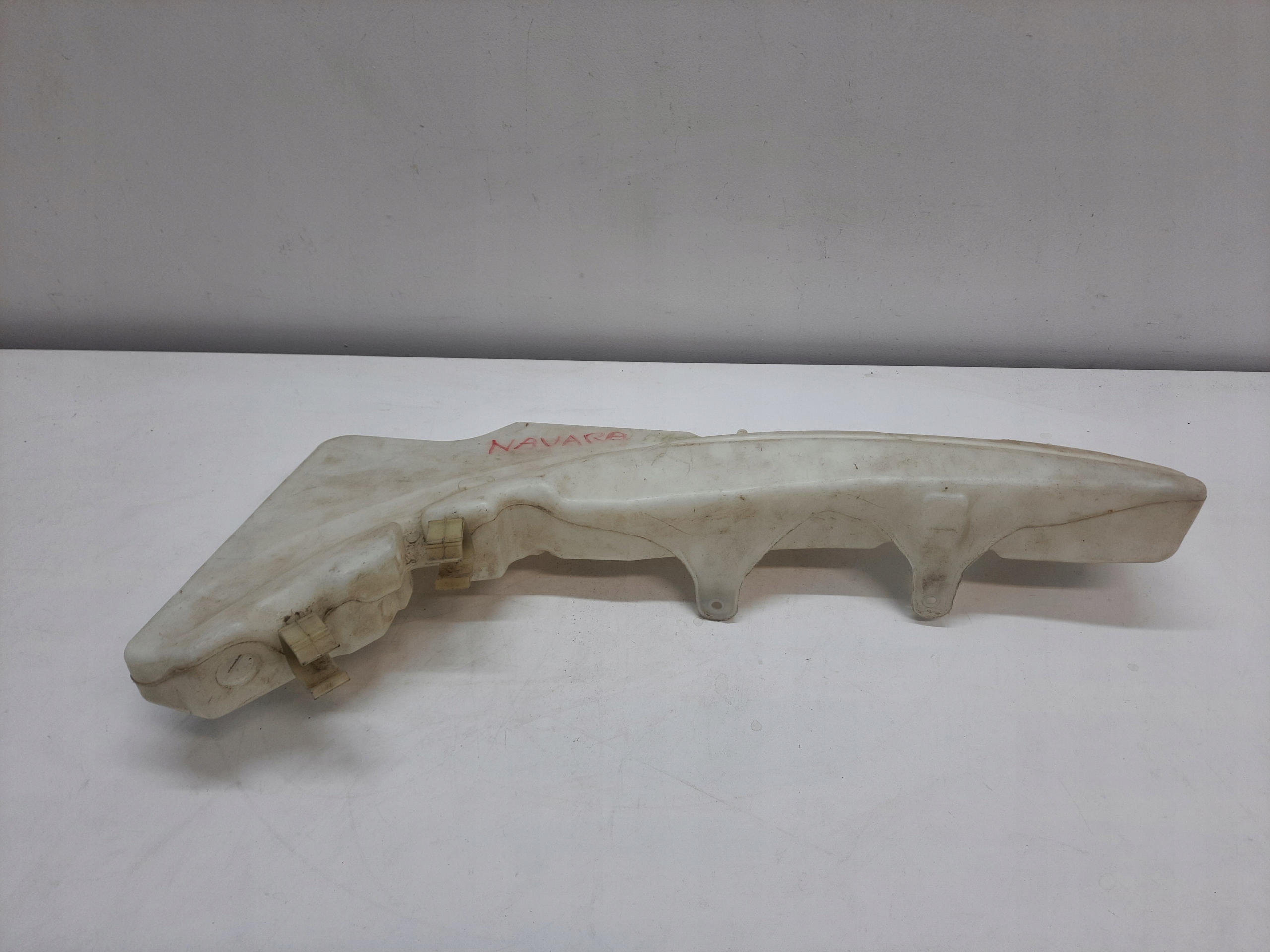 NISSAN NAVARA 3 III PATHFINDER 05- washer fluid tank original