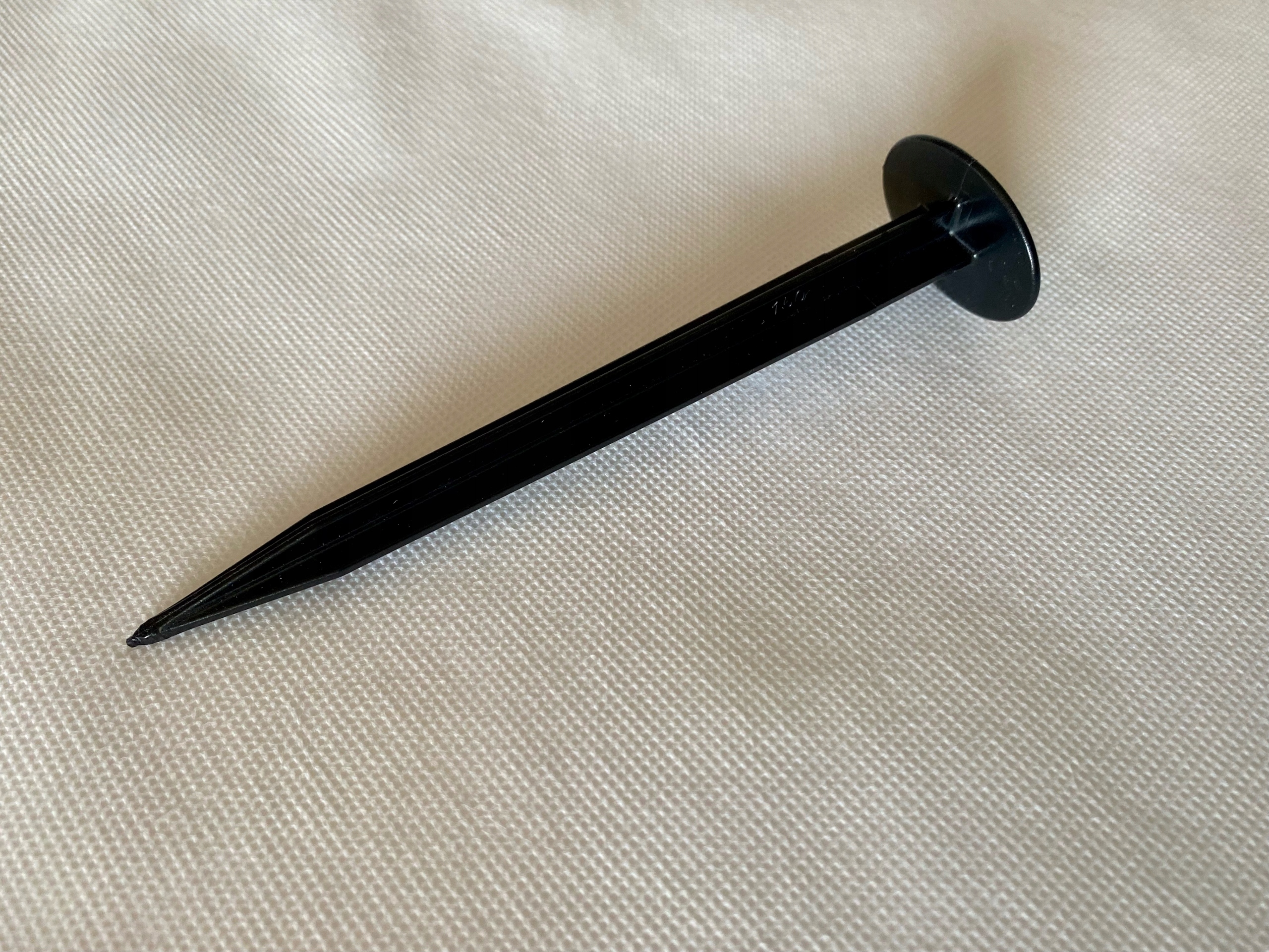 

Kołki Szpilki Mocujące Do Podłoża Dł. 15CM 100szt