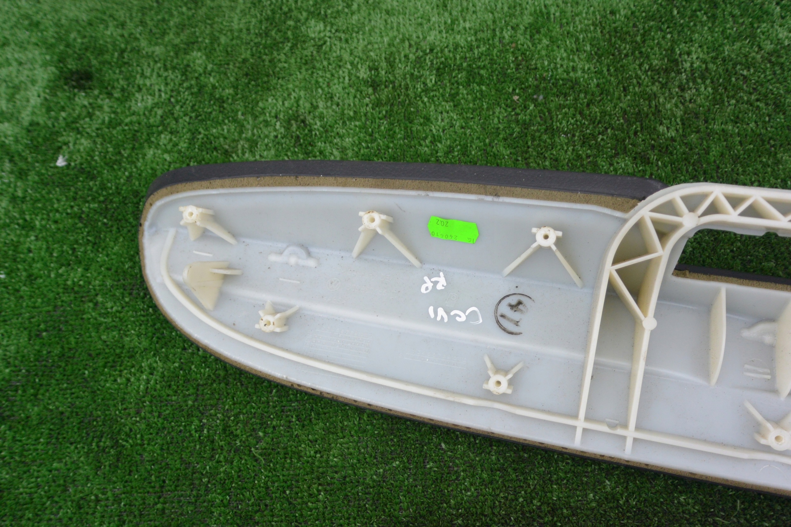 bracket armrest BOCZKA upholstery door right front VW PASSAT CC leather