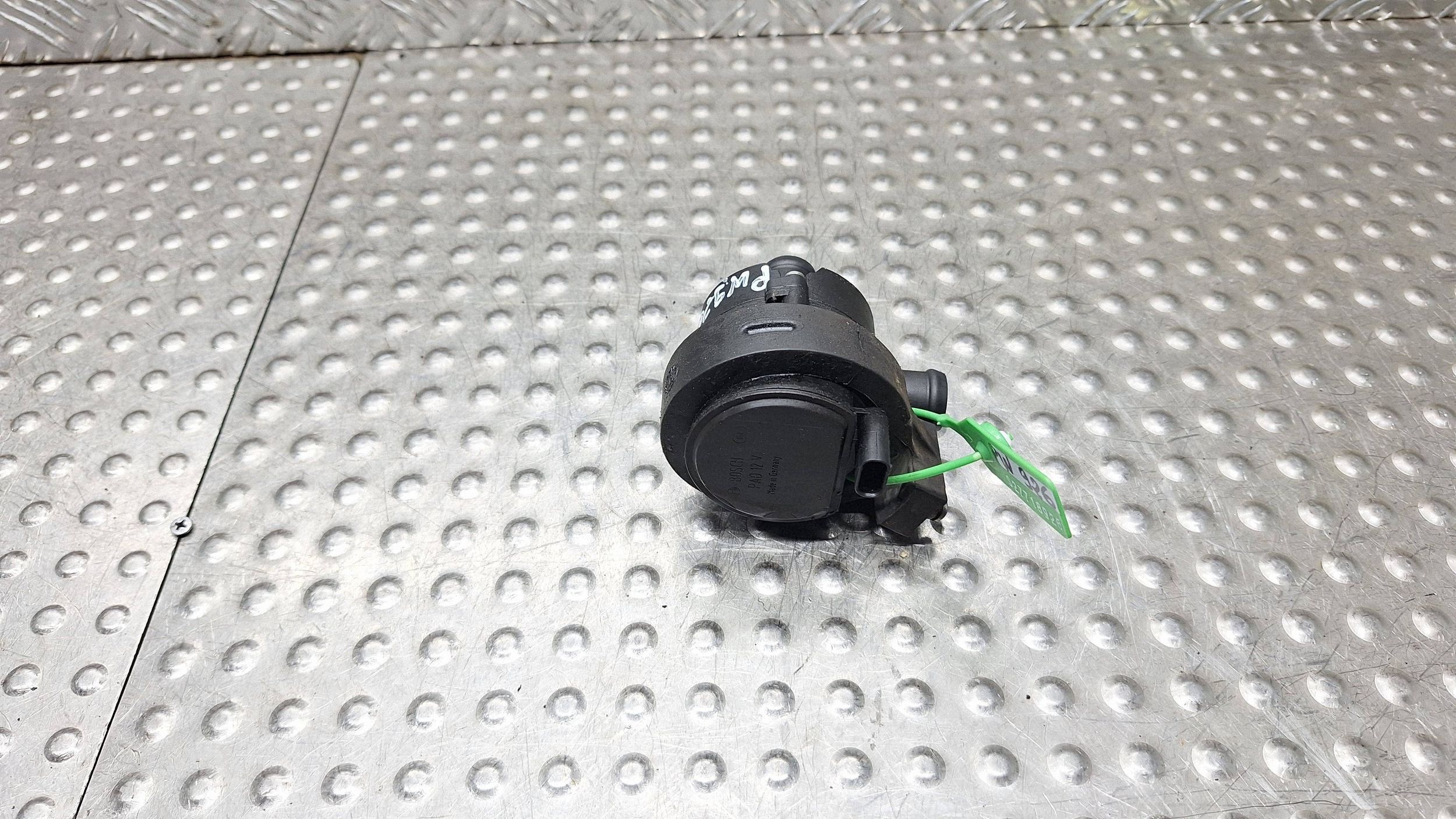 dodatna pumpa vode 5G0965567 AUDI A3 8V GOLF VII OCTAVIA III 2.0 TDI
