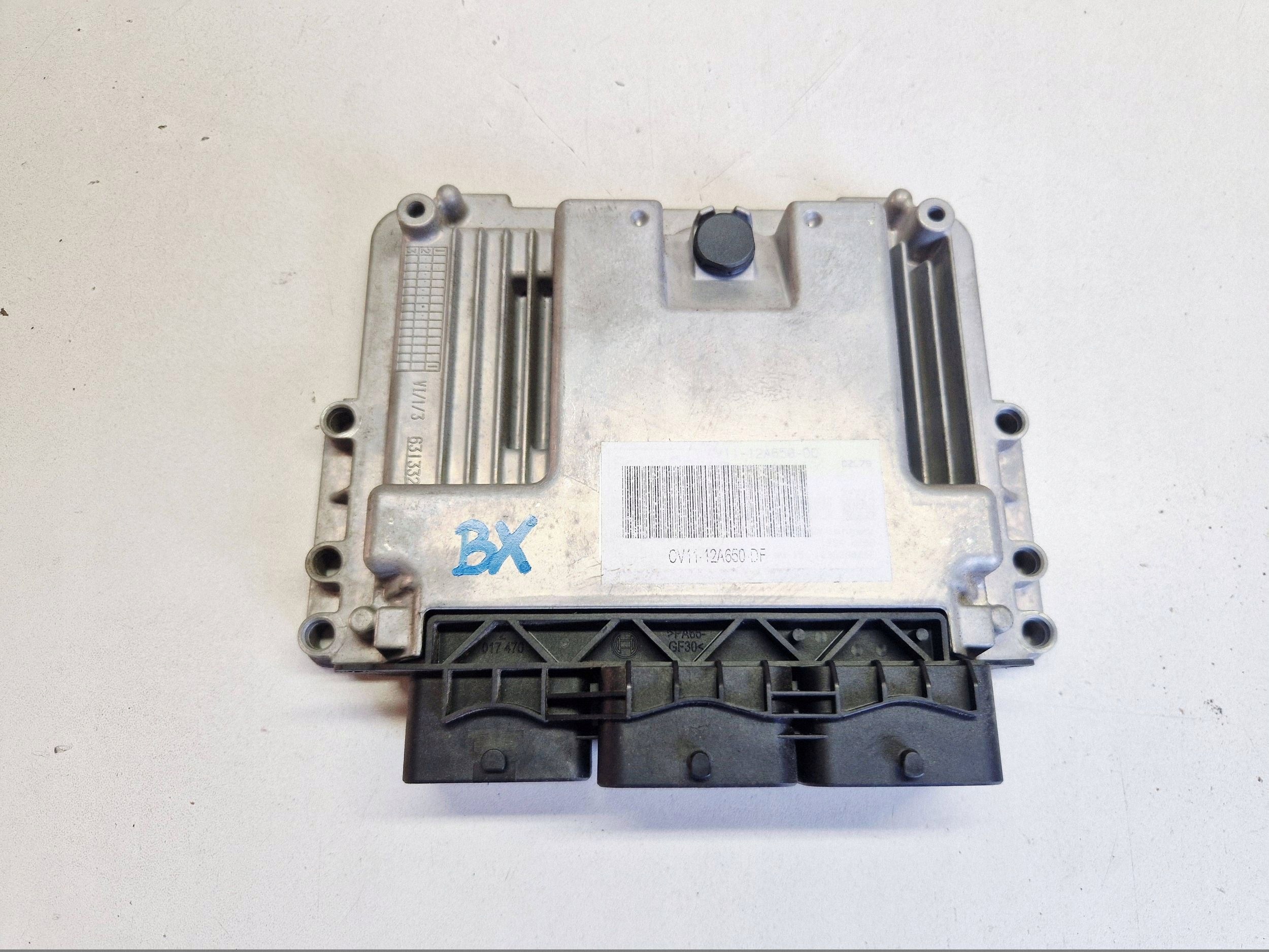 control unit of the engine computer Ford B-MAX 1.6 TDCI 2012 year CV1112A650DF
