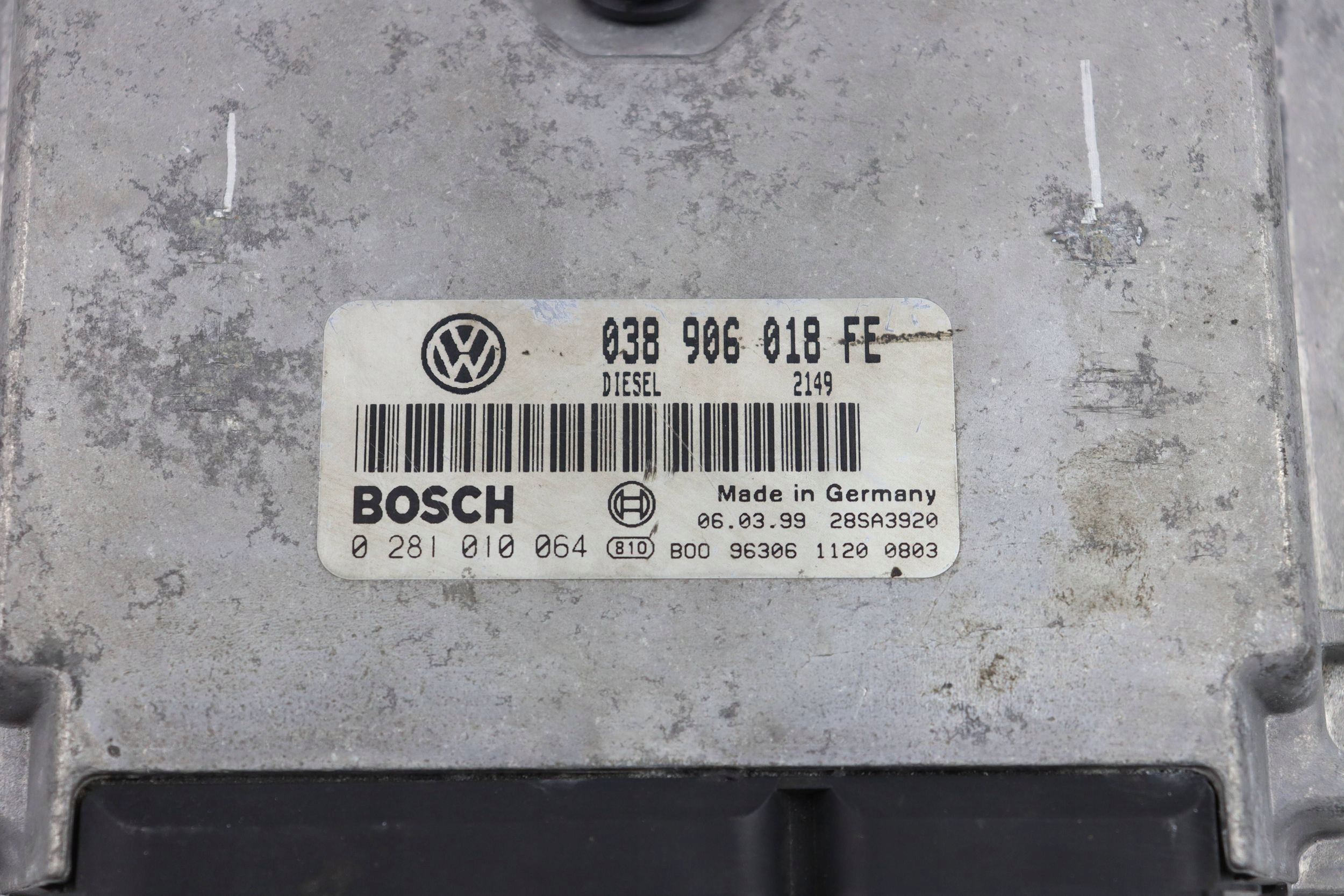 VW PASSAT B5 computer control unit of the engine 1.9 TDI 038906018FE 0281010064