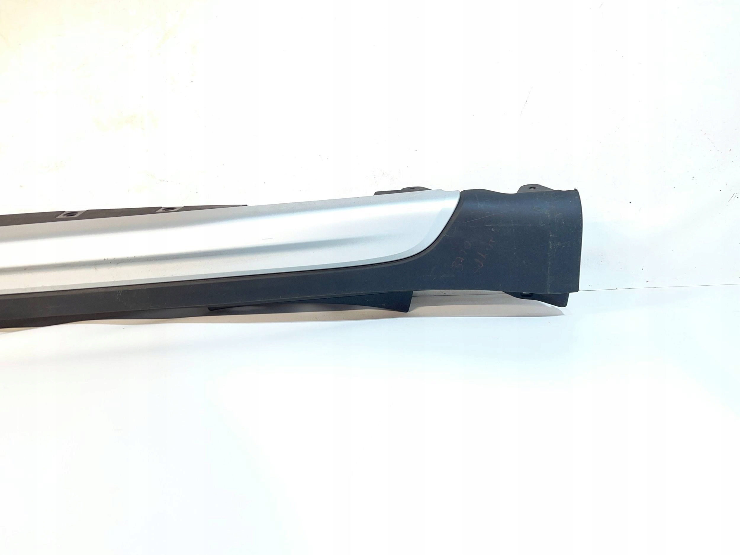 moulding threshold right Mini Cooper Countryman F60 7467696 original !