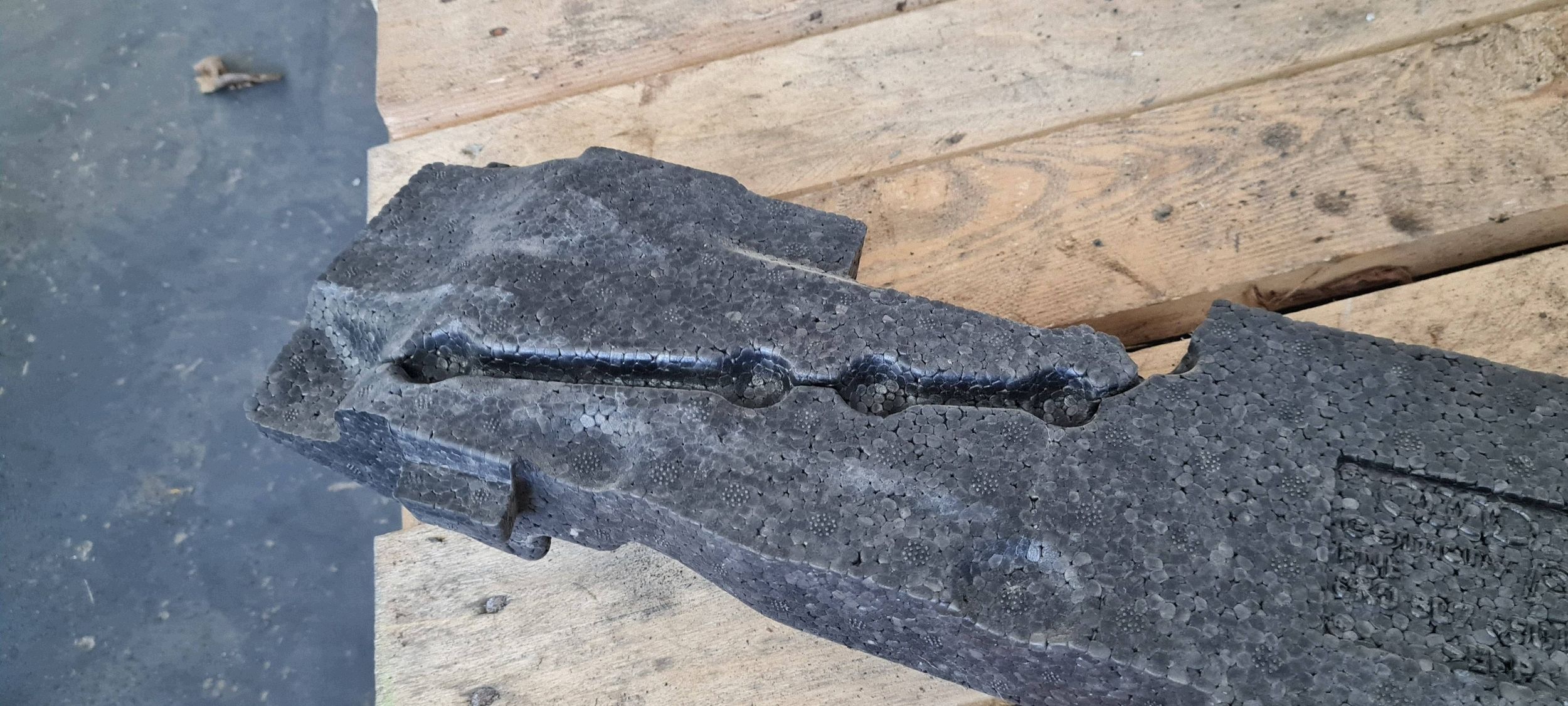 A4 B8 LIFT ABSORBER Polystyren PIANKA der Stoßstange vorne 8K0807550E