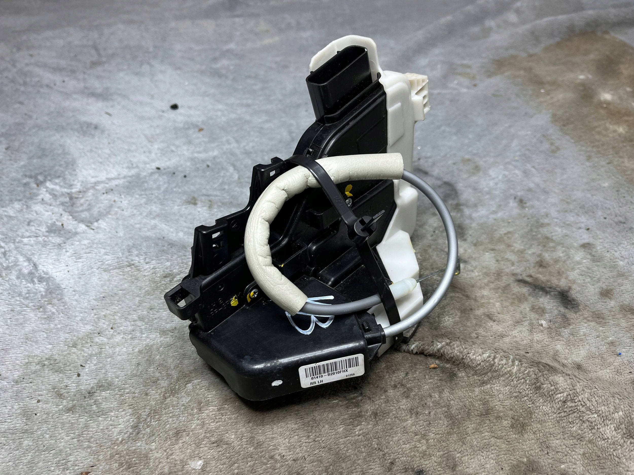 lock door tylnych KIA Soul 81410B2010