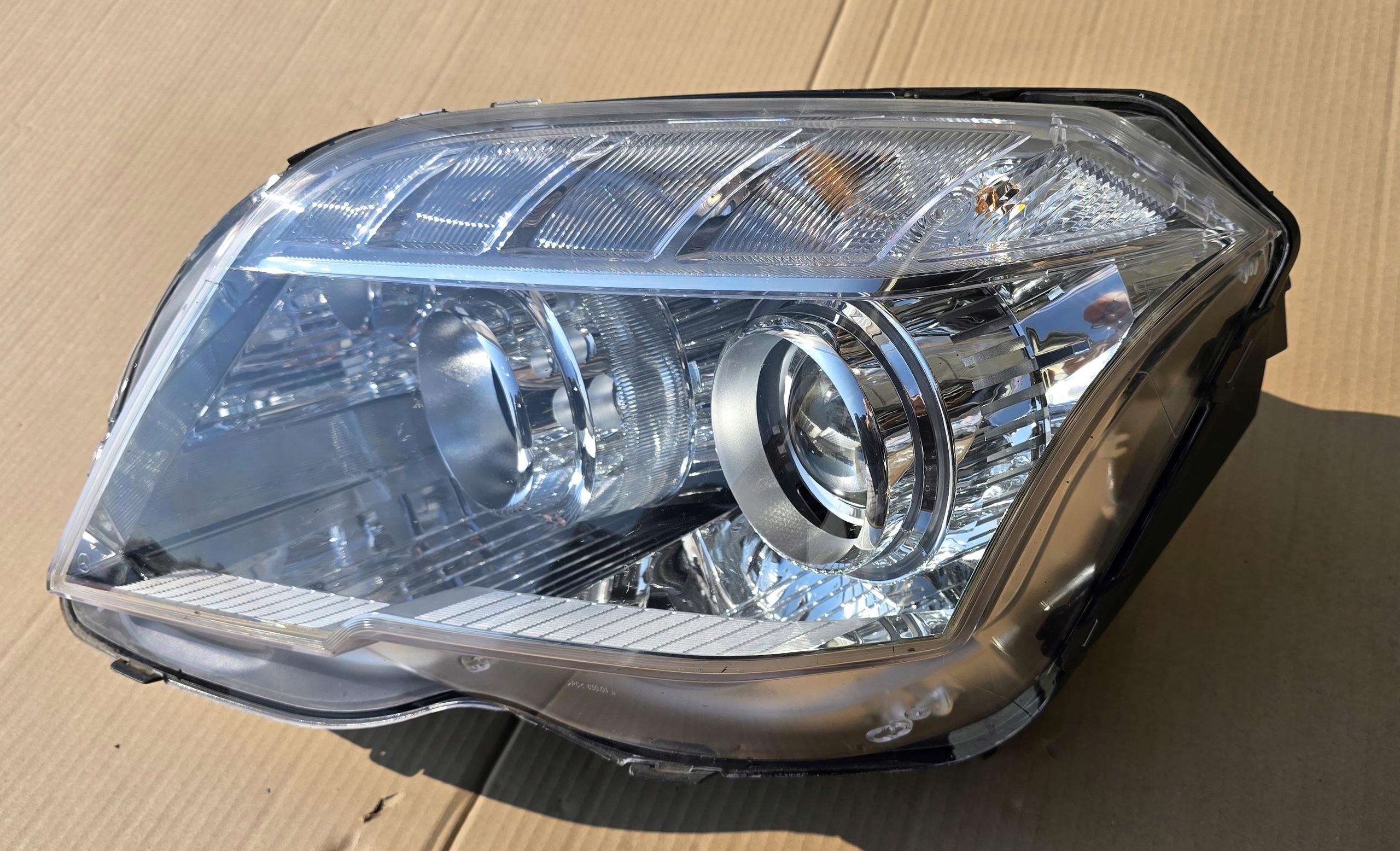 light left front front MERCEDES GLK X204 A2048206859 lens
