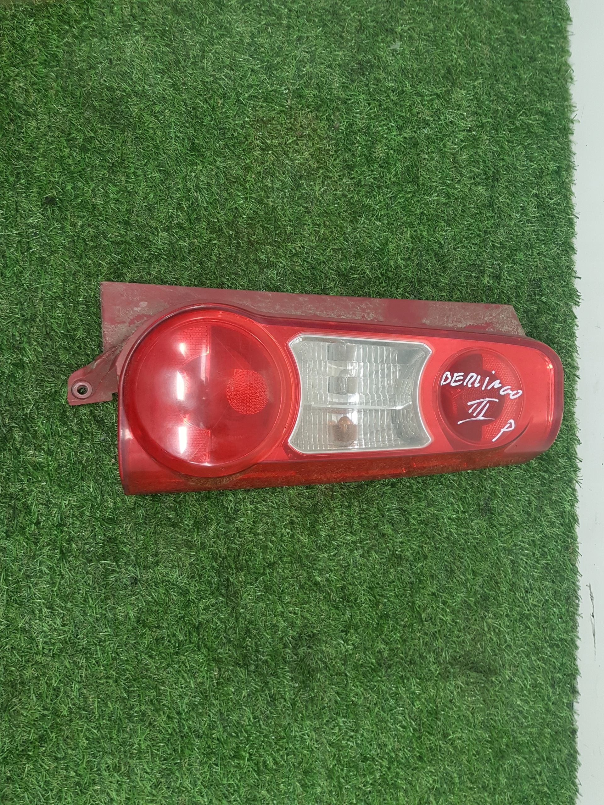 light right rear PEUGEOT PARTNER 2 9680607880
