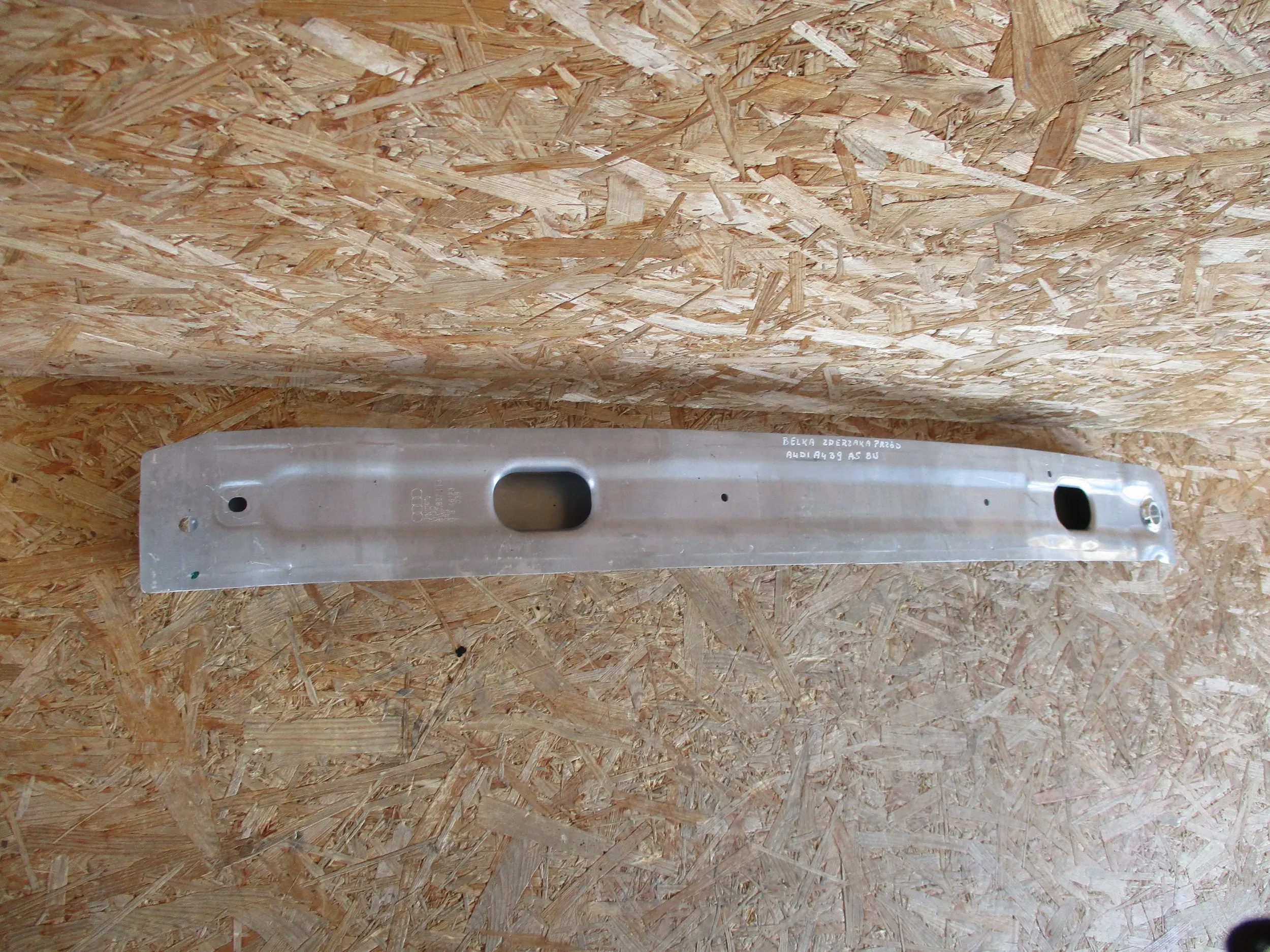 TRAVERSA PARAURTI ANTERIORE AUDI A4 B9