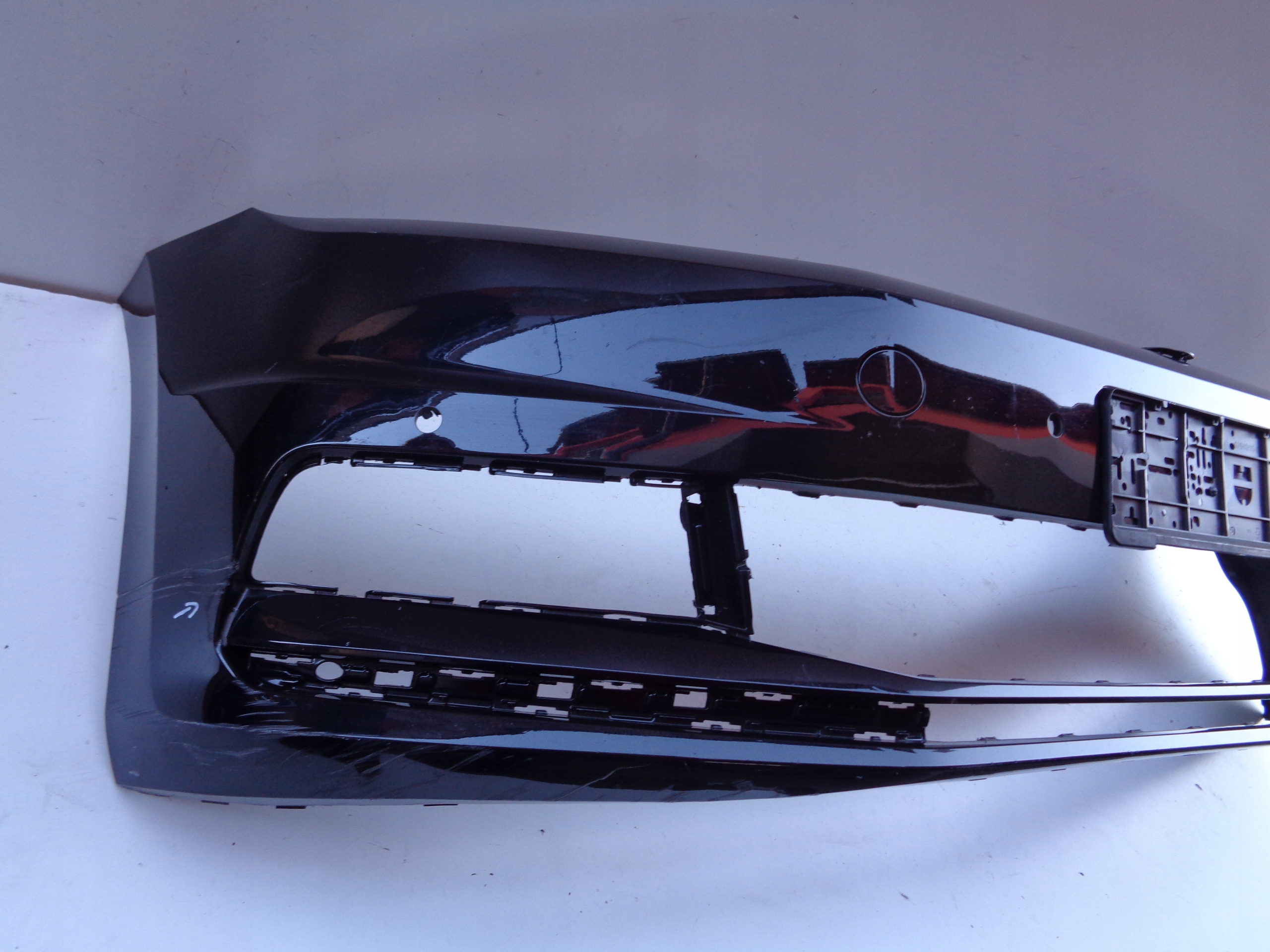 Frontstoßstange VW TOURAN 5TA 16- NR 48348
