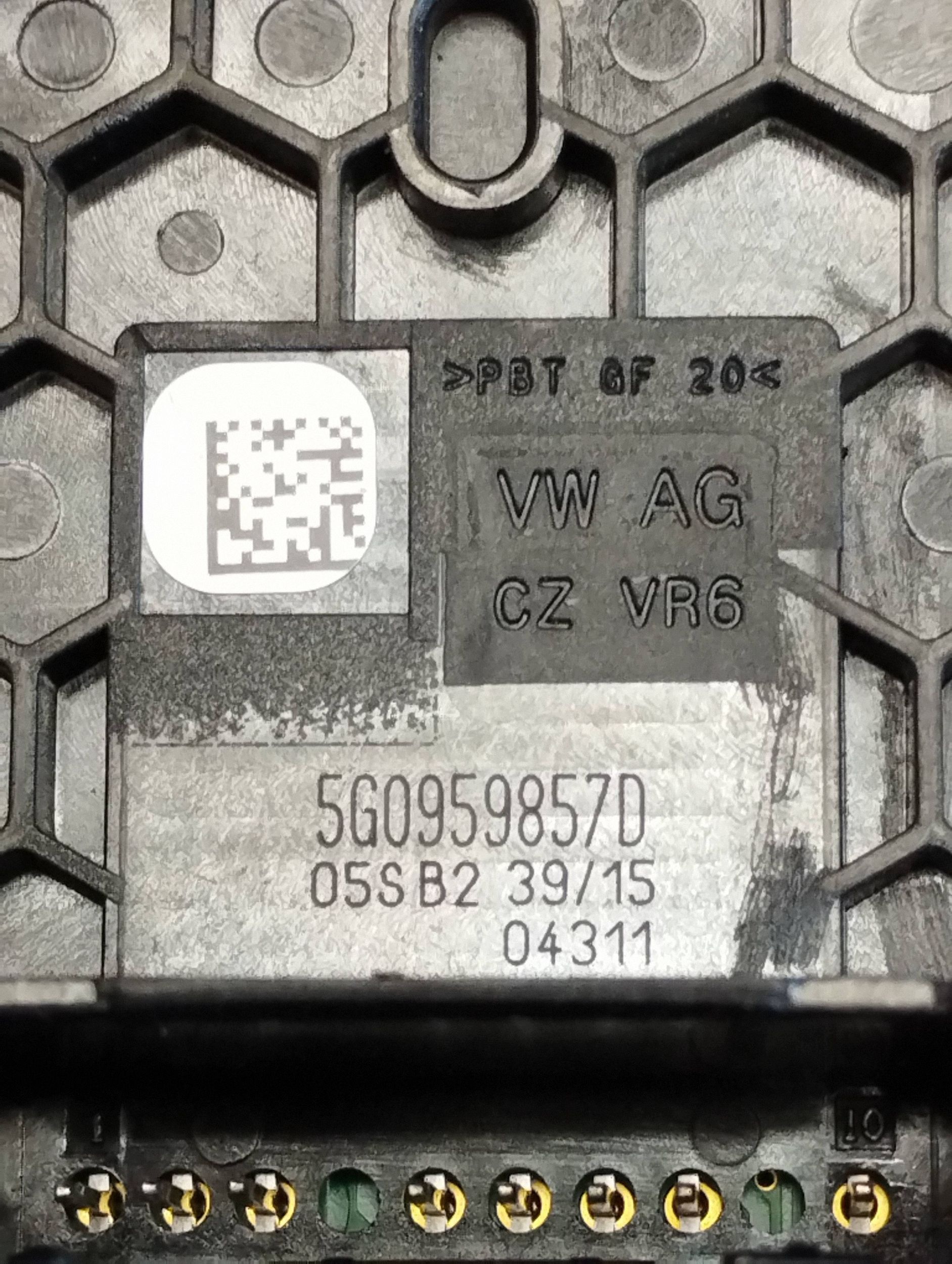 Volkswagen Golf VII window control switch left front 5G0959857D