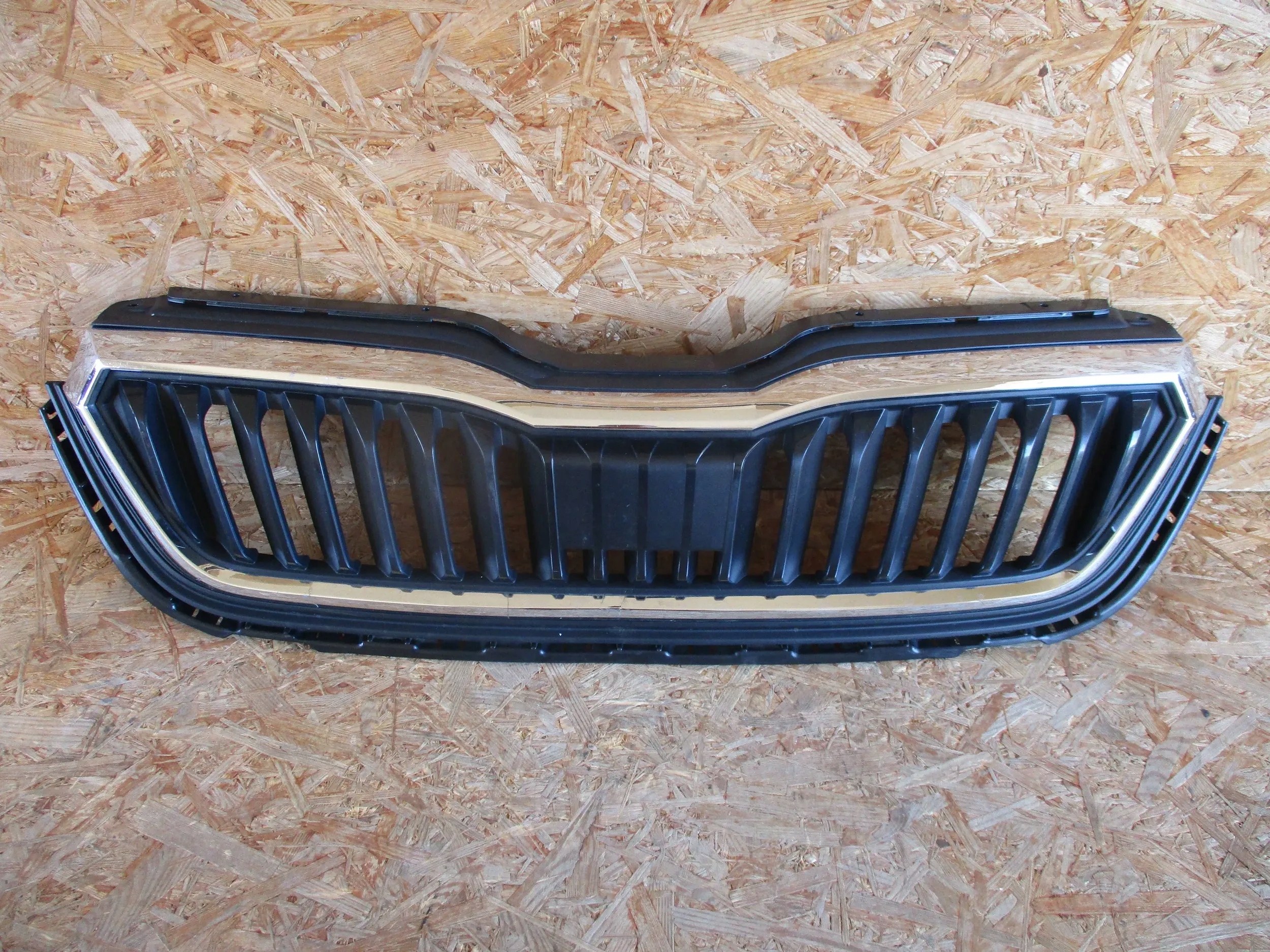 GRILLE SKODA SCALA