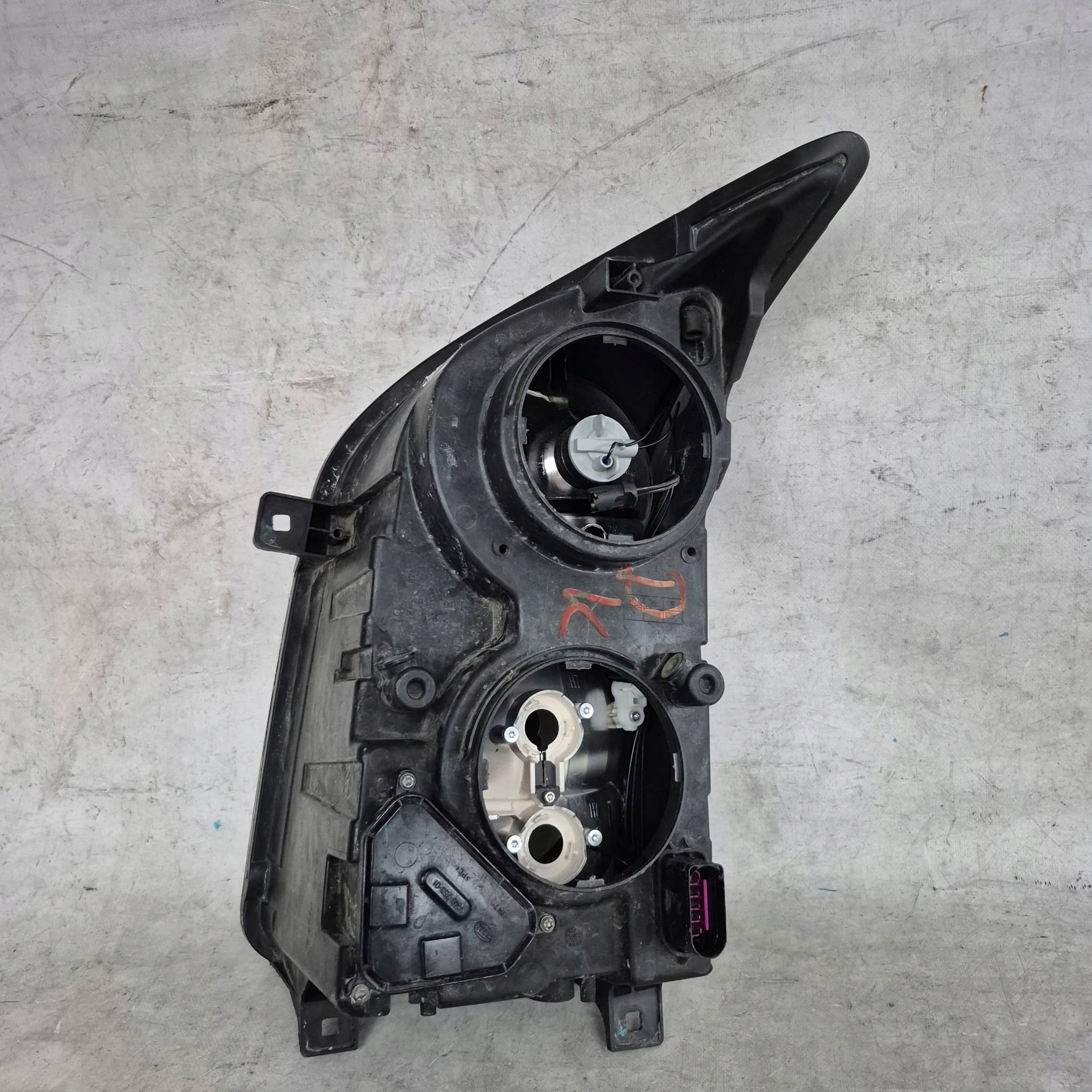 VW CRAFTER and 2E 06- light right front front ZWYKLA 2E1941016