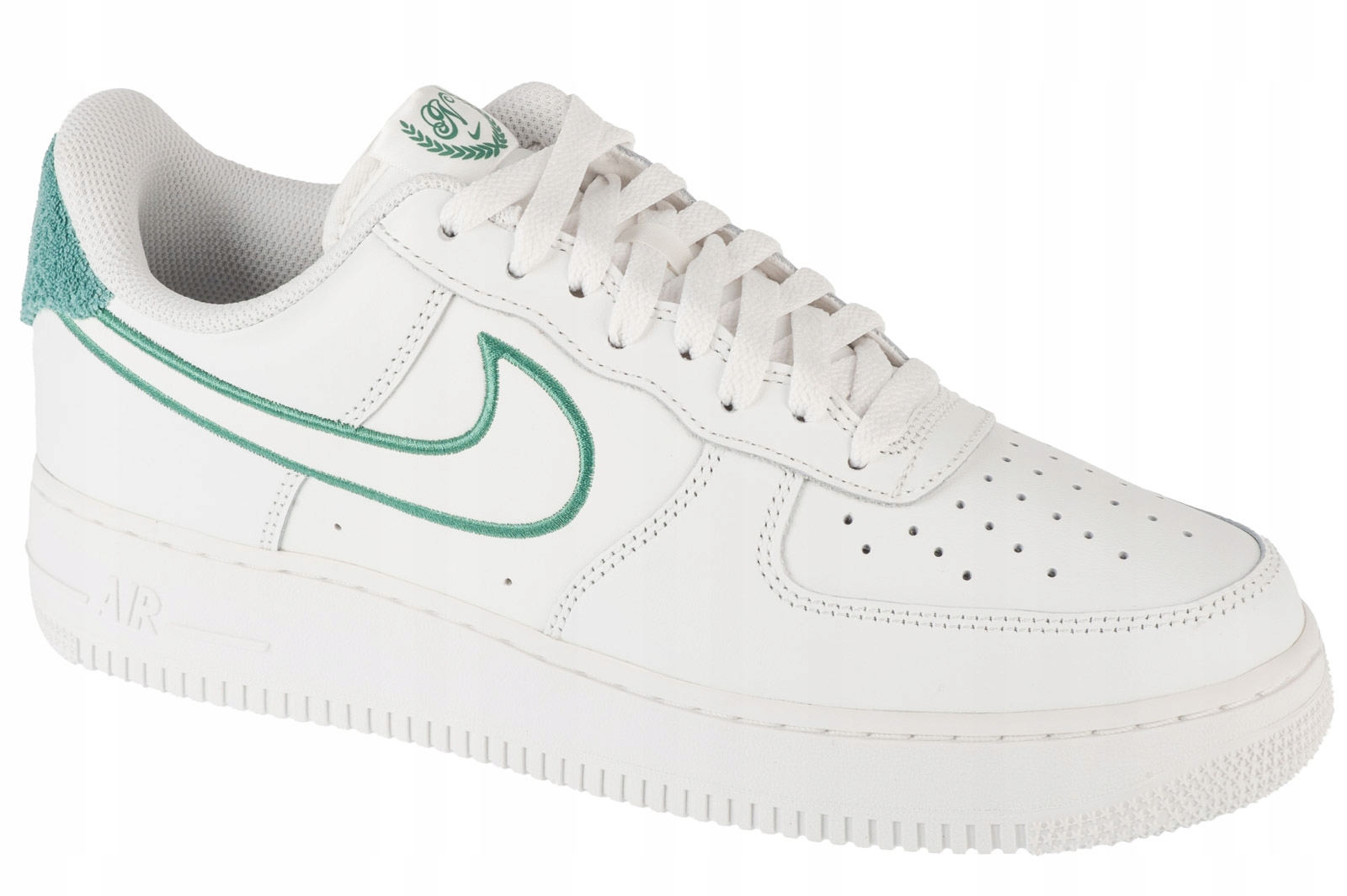 Nike Air Force 1 07 LV8 [41] Pánské kožené tenisky, bílé
