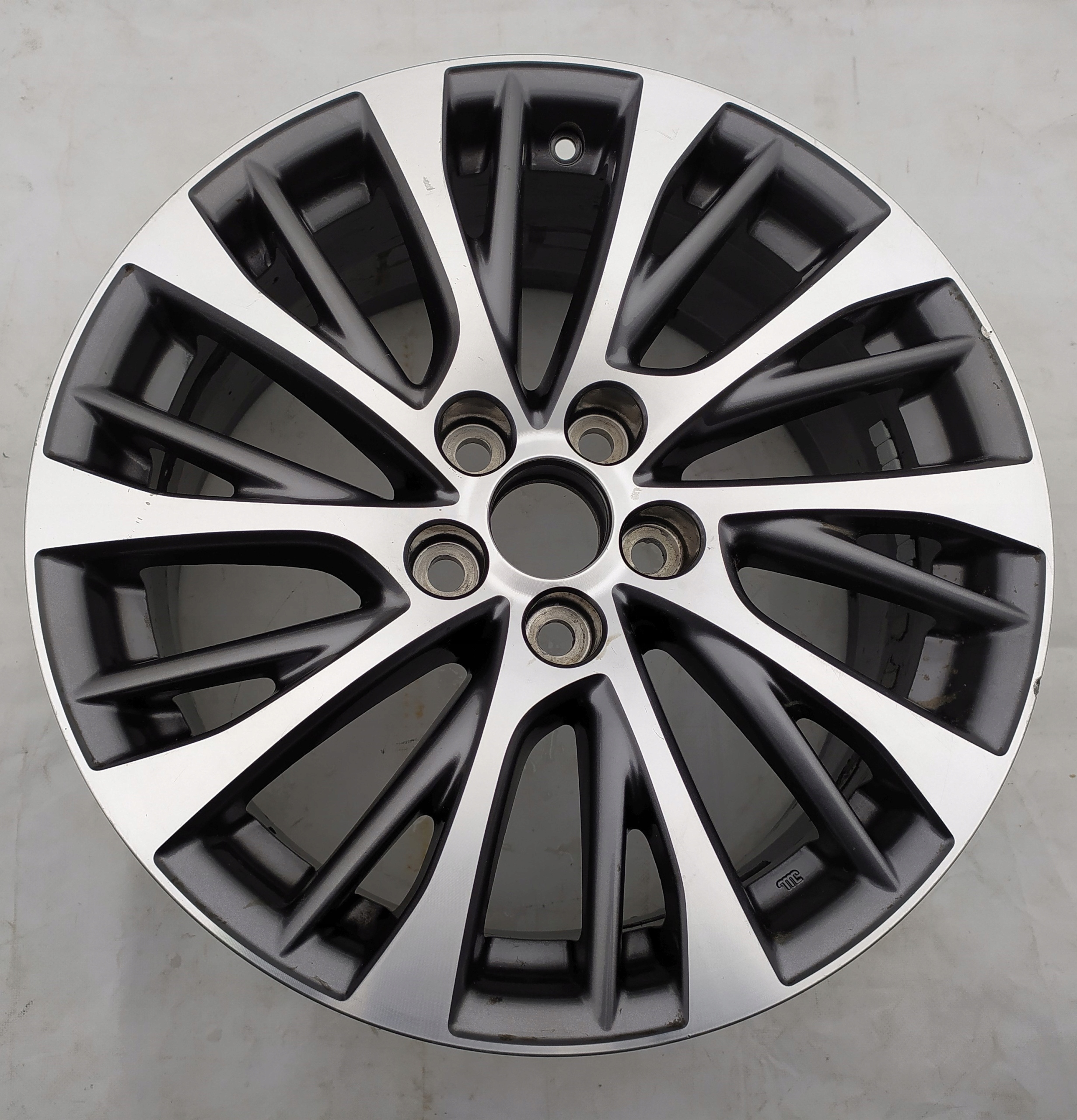 ОБІД Lexus NX NX 8 X 18 ET45x114,3