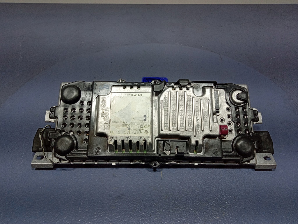 BMW 7 F01 спидометр навигации 9203047