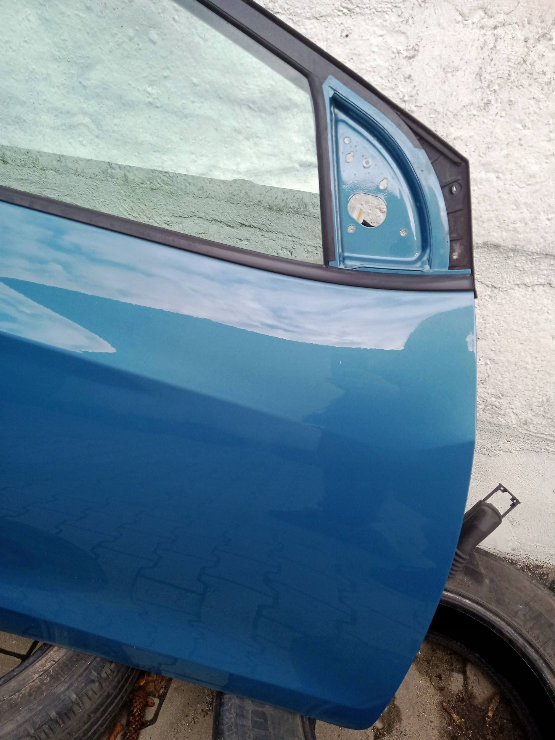 HYUNDAI I30 II 2TU door right front right 2012