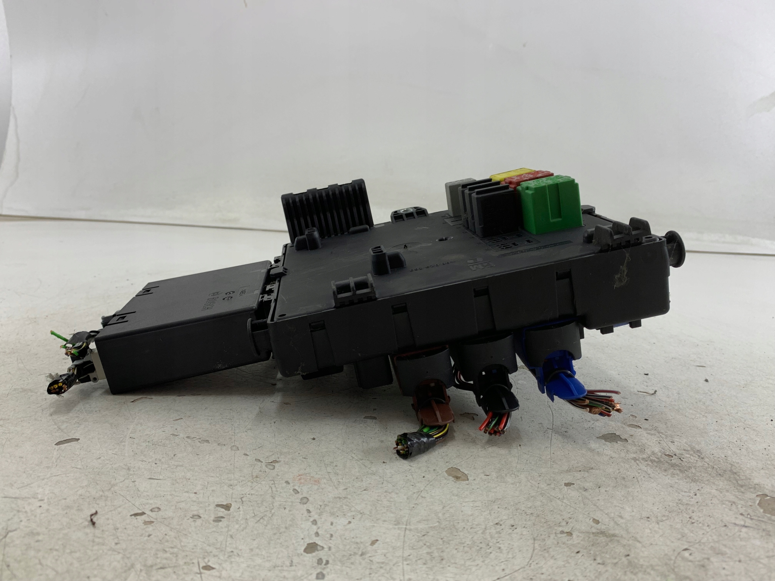 OPEL VECTRA C fuse box + module PDC 13189928 13181070