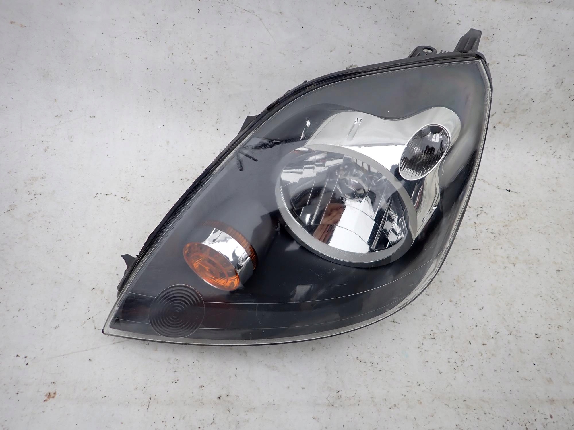 FORD FIESTA VI 6 MK6 LIFT 05-08 light front left