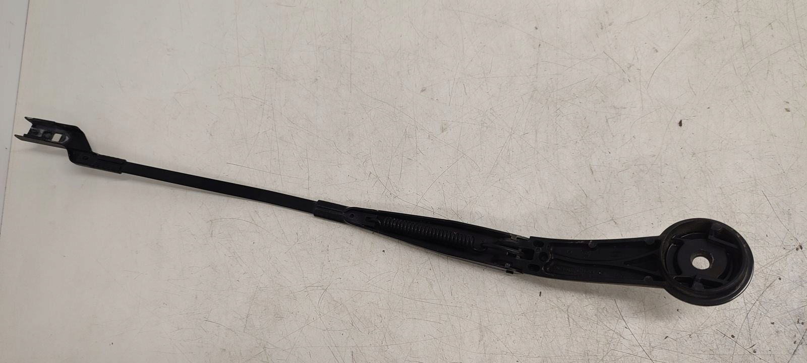 wiper arm left Ford Focus MK3 1,6 TDCI