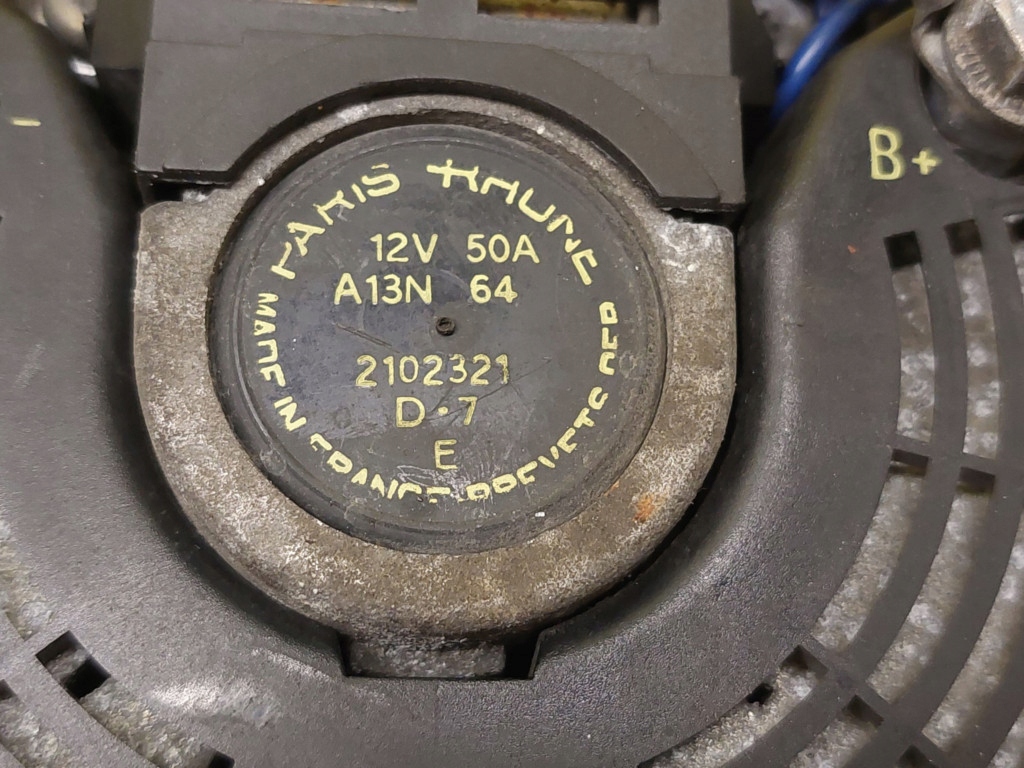VOLVO 340 alternator