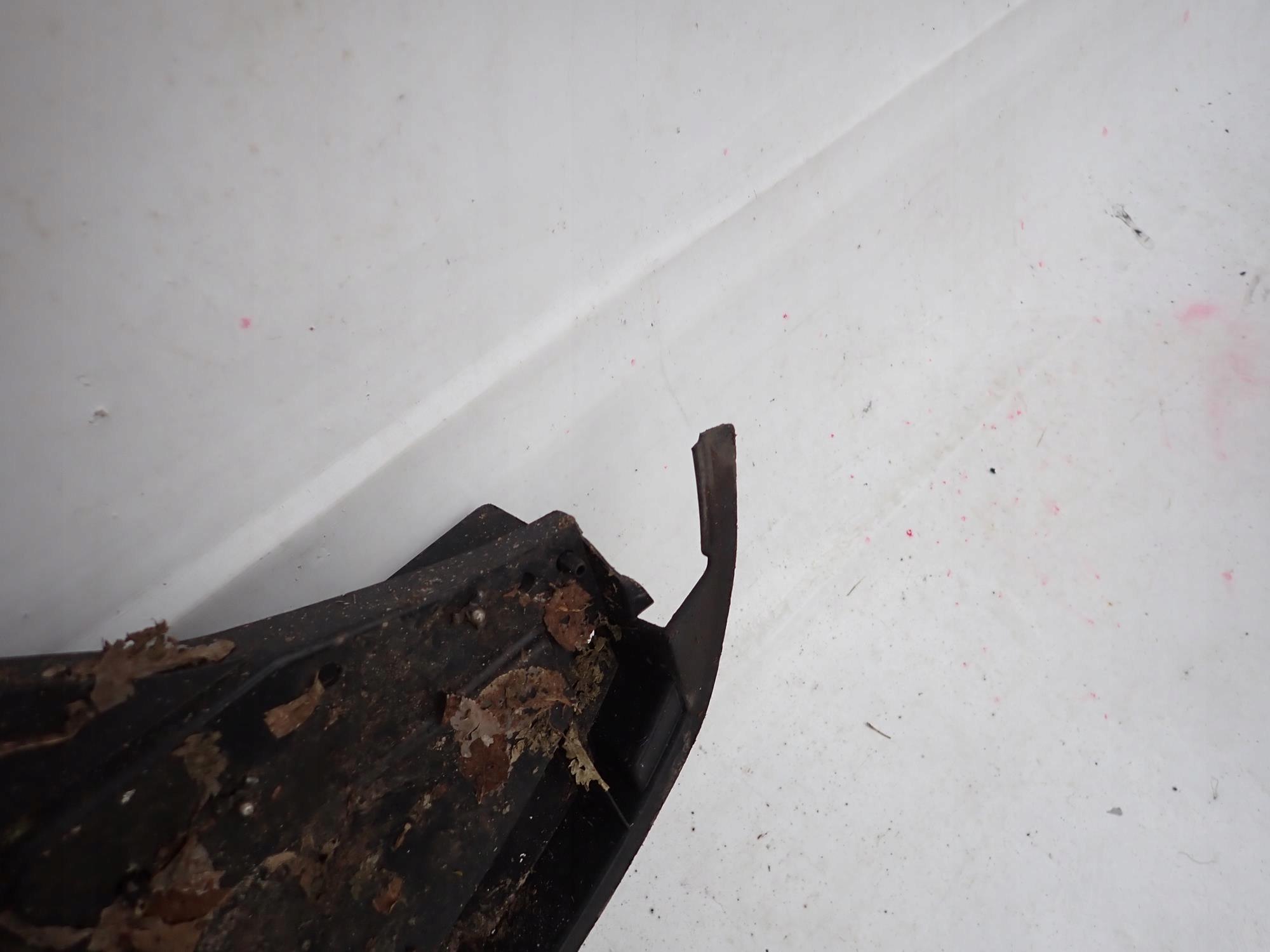 RENAULT TWINGO III 3 14-18 Blende Abdeckung abdeckung unter Stoßstange