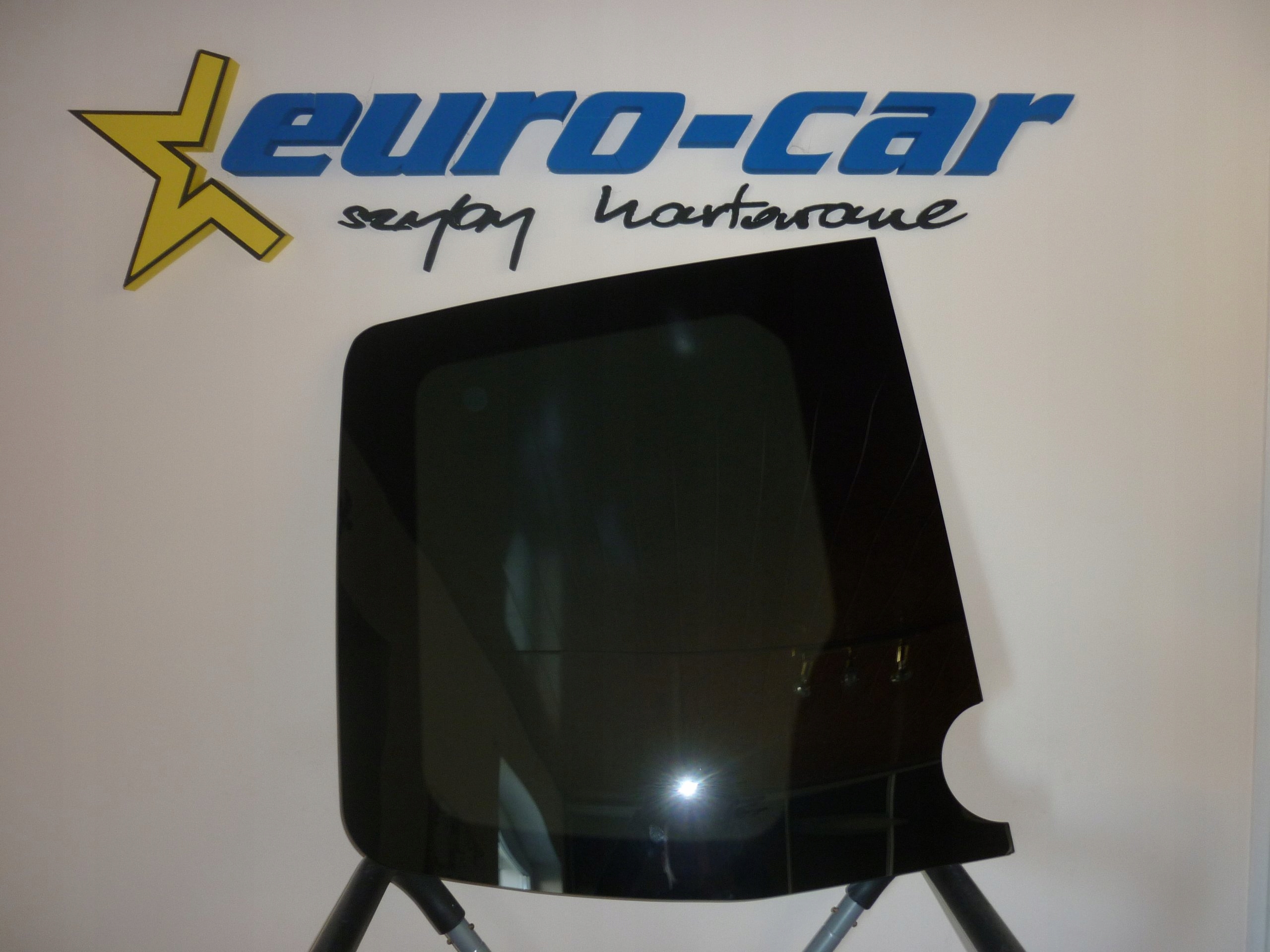 SZYBA TYLNA NA DRZWI MERCEDES SPRINTER VW CRAFTER 06r. Numer katalogowy części 04