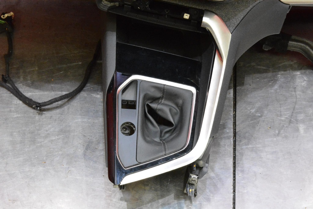 dashboard instrument panel console cockpit airbag EU PEUGEOT 3008 2 II 17-20