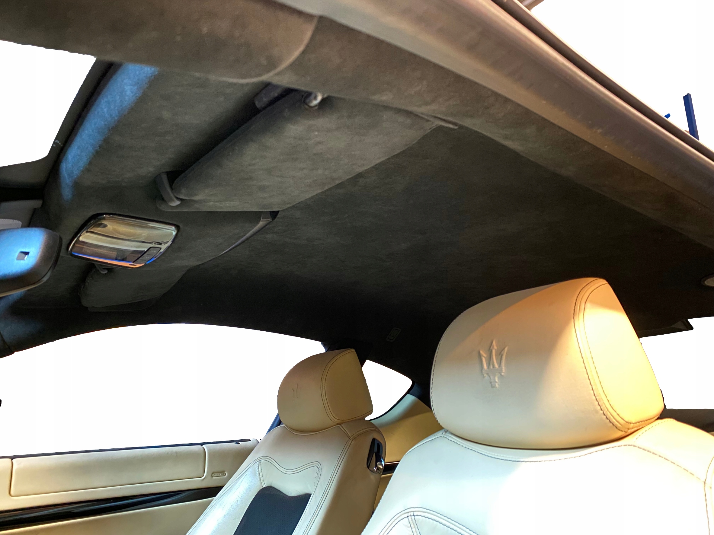 MASERATI GRANTURISMO DACH PODSUFITKA ŚRODEK TAPICERKA SŁONECZNIK SŁUPEK