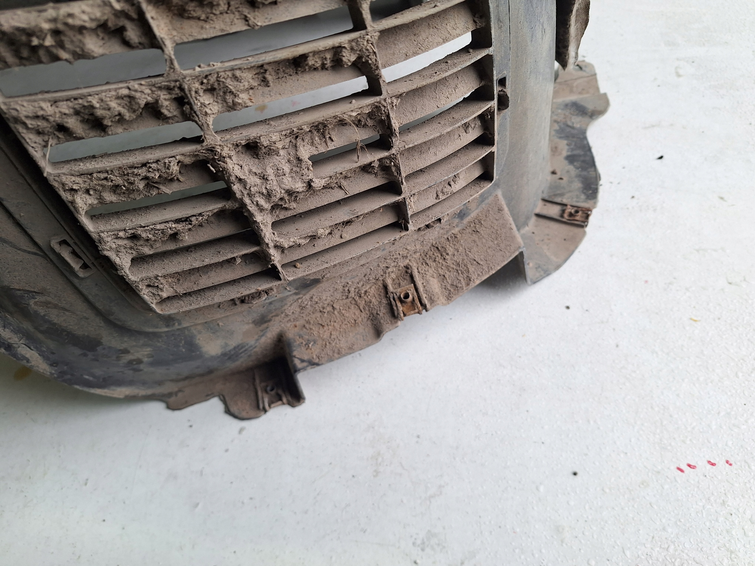 PEUGEOT EXPERT III 16-> mudguard front left