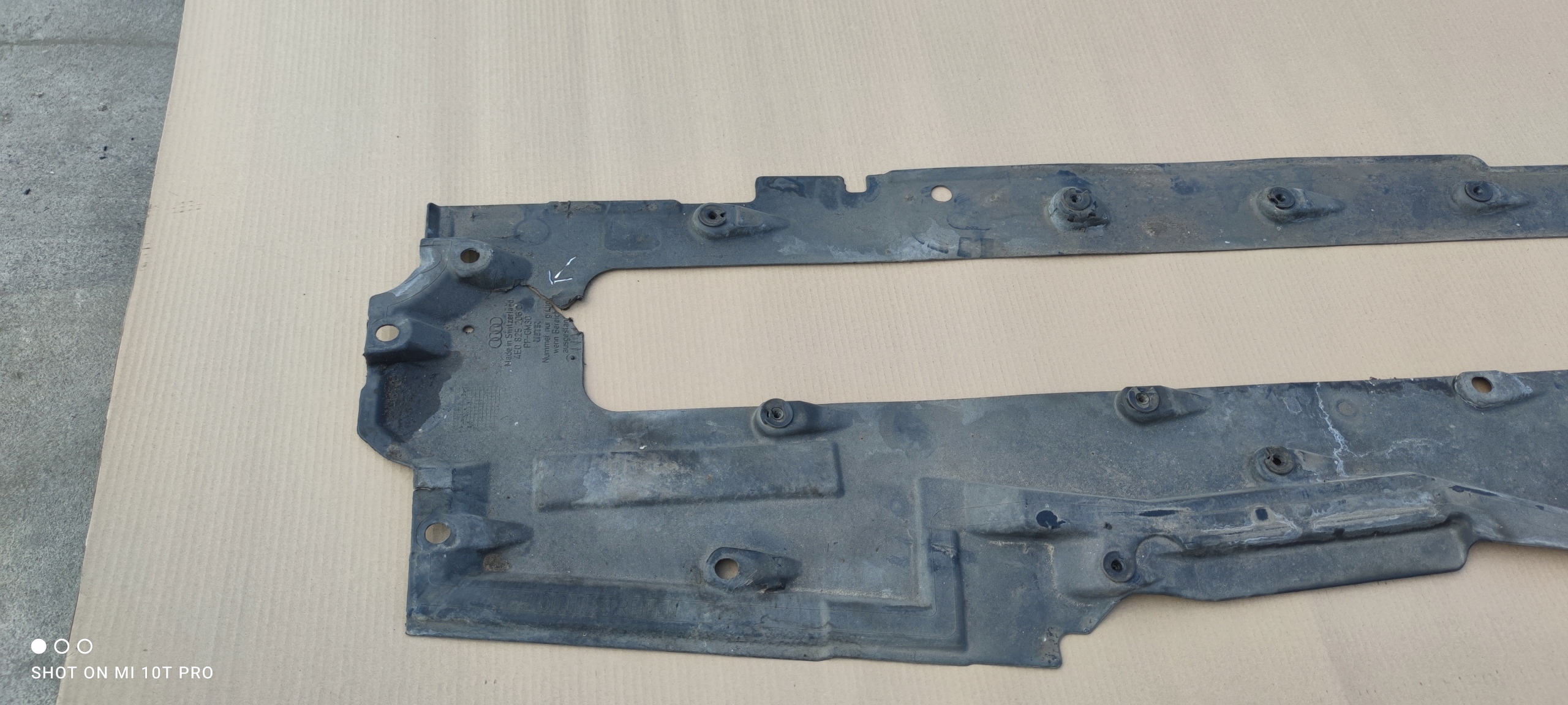 BLENDE ABDECKUNG ABDECKUNG UNTERFAHRSCHUTZ RECHTS AUDI A8 D3 4E0825206D