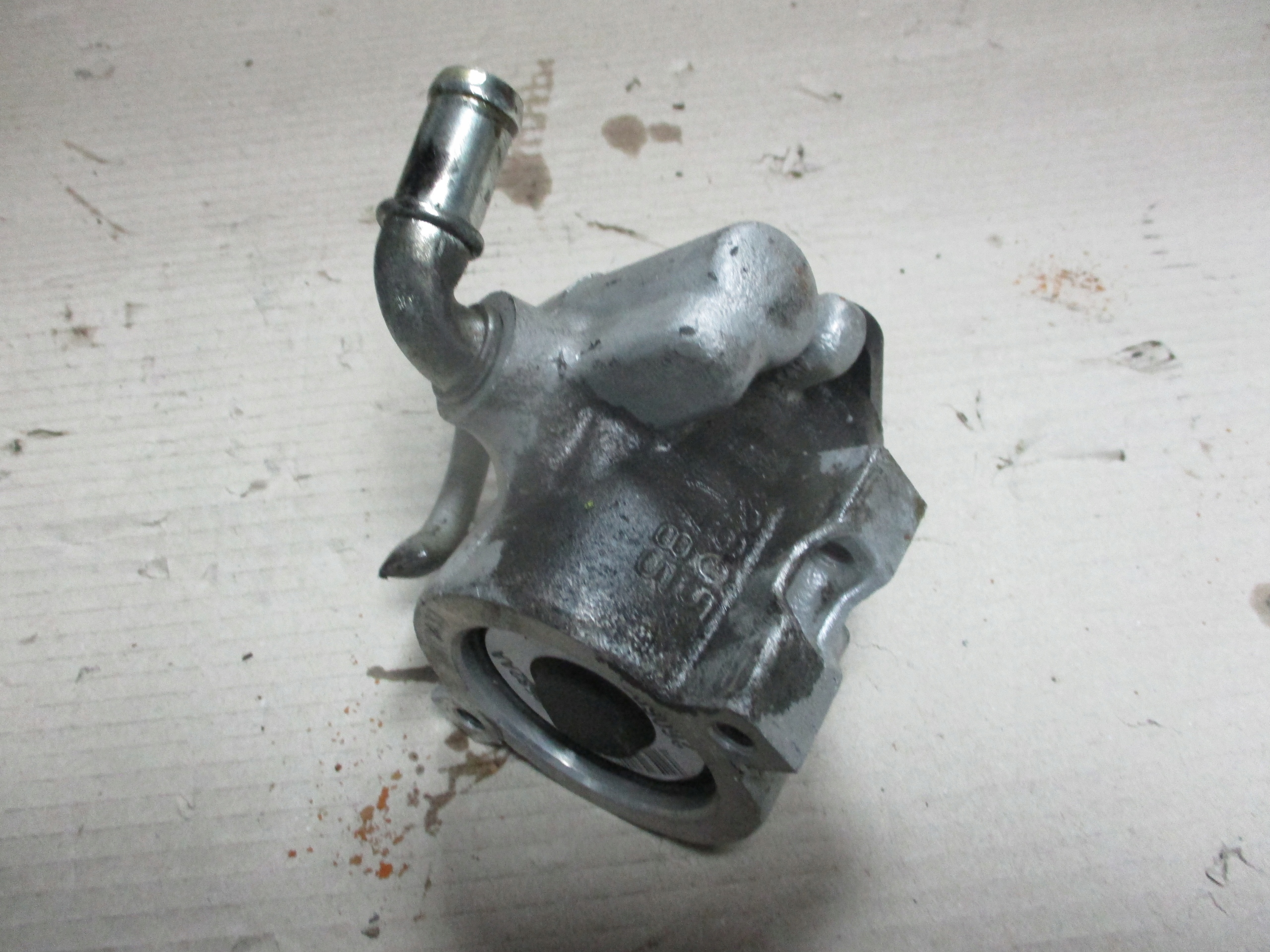servo pump Jeep Grand Cherokee 3.1 TD
