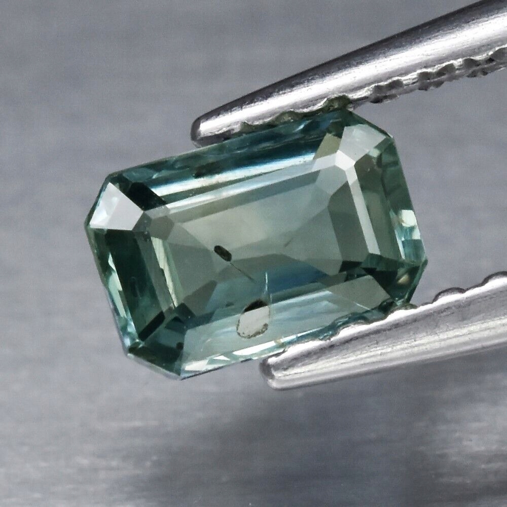 Přírodní Safír 0.51ct Green Emerald eCertifikát Wbd