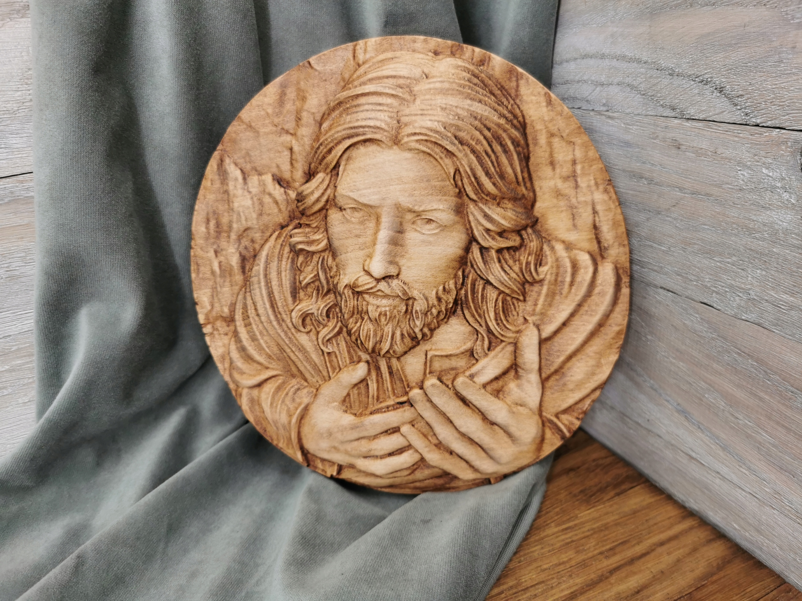 Dřevěný dárek k 1. sv. přijímání Ježíš II. 25 cm