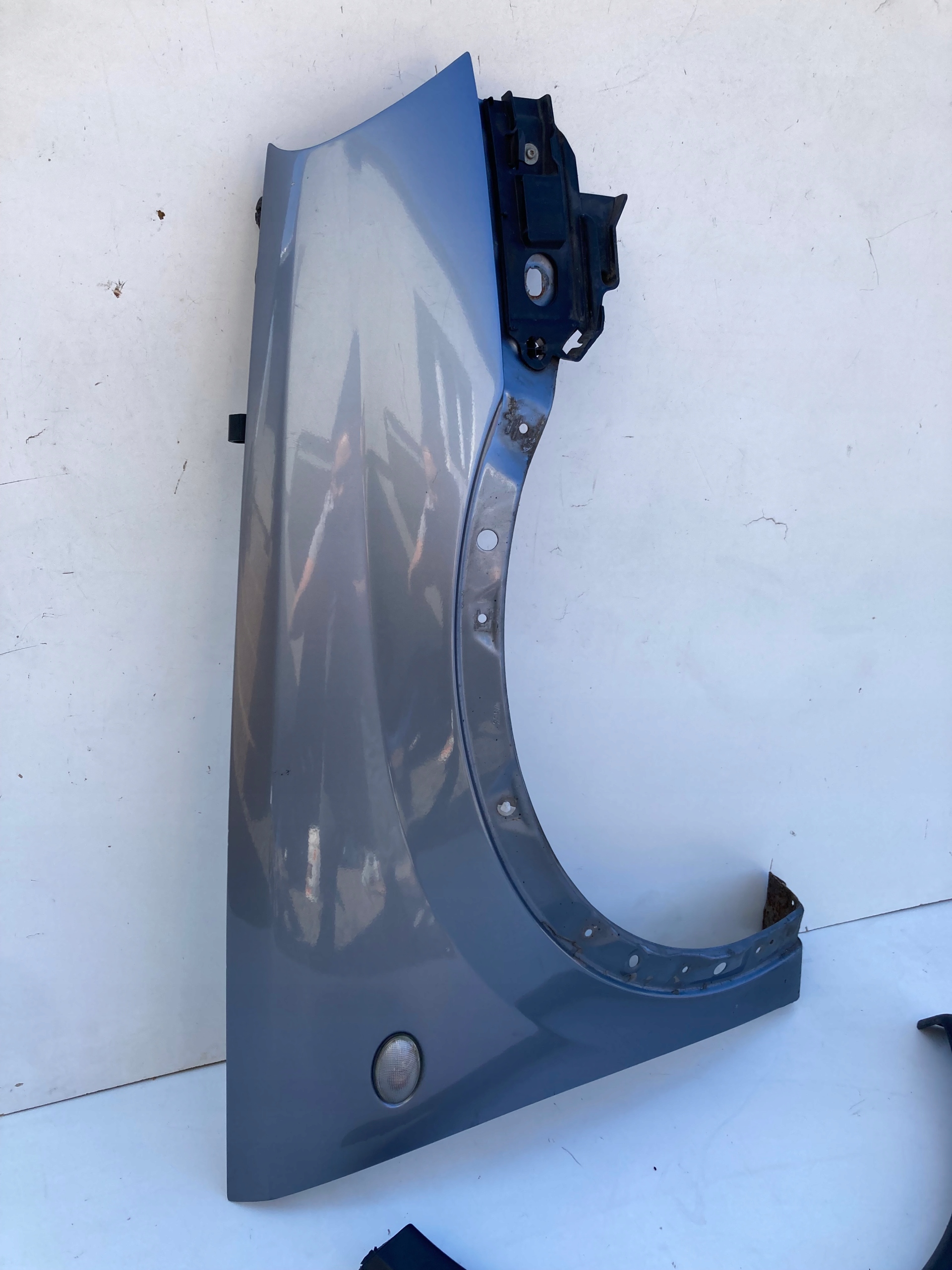 fender right front Opel Corsa C Combo C Z163