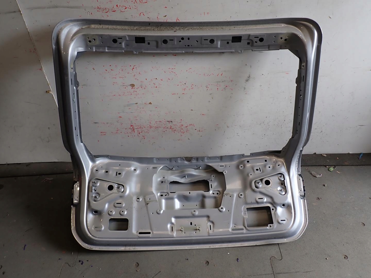 trunk door AUDI A6 C8 2018- KOMBI 4K