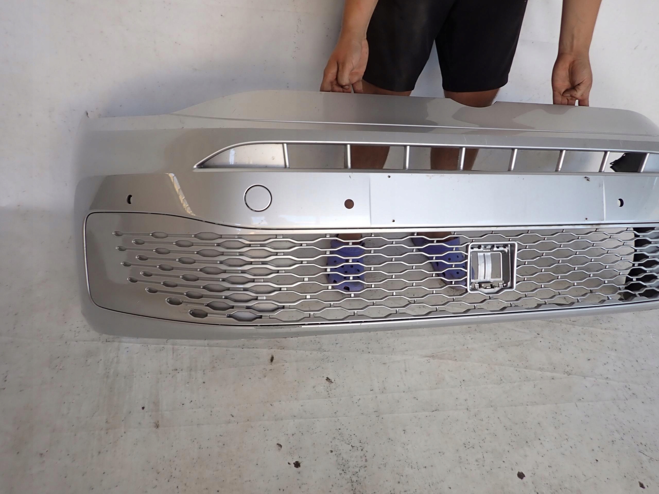VW CADDY IV 4 20-> Stoßstange vorne vorne 4PDC
