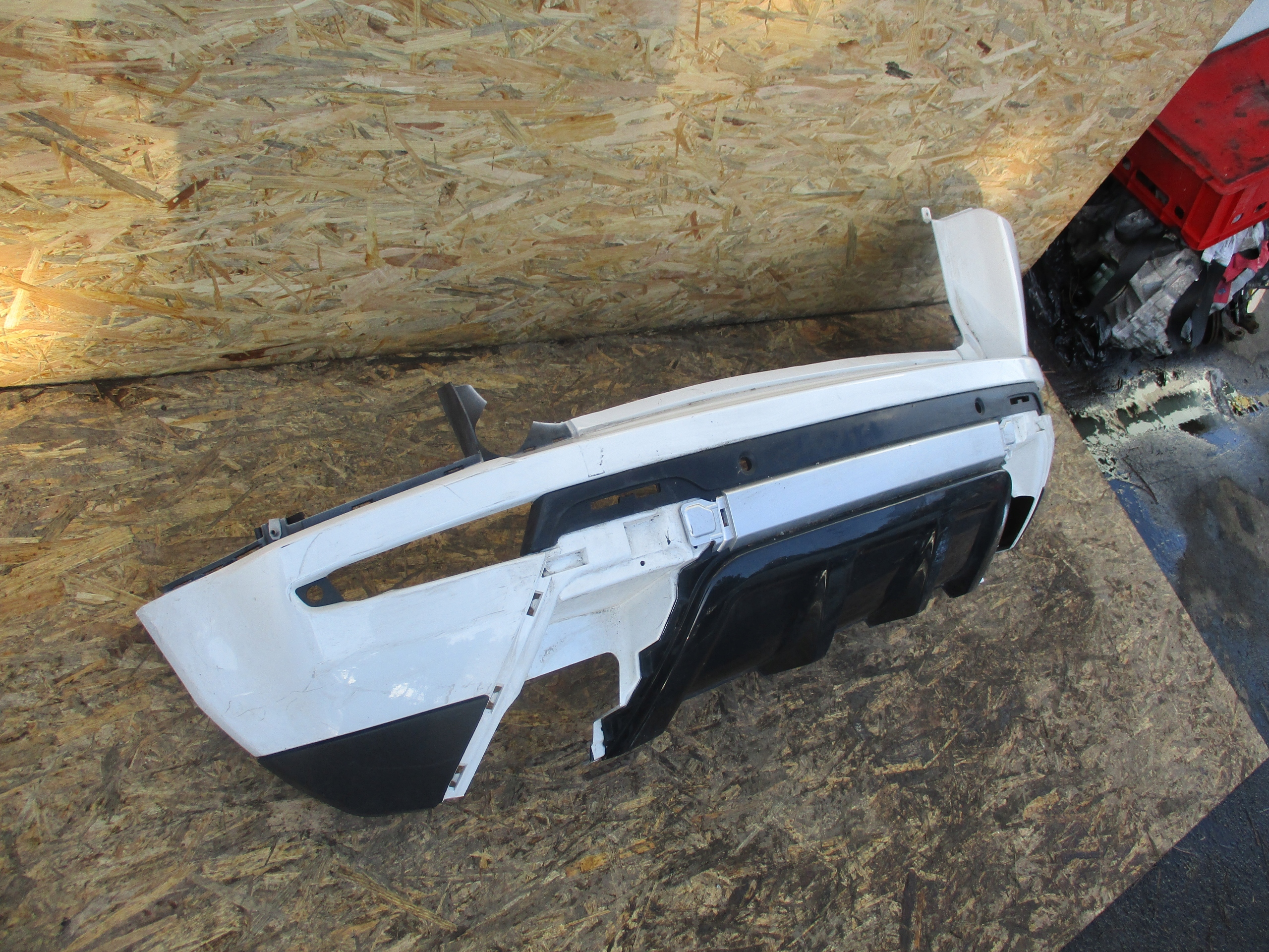 bumper rear part Range Rover Evoque BJ3M-17D781-A