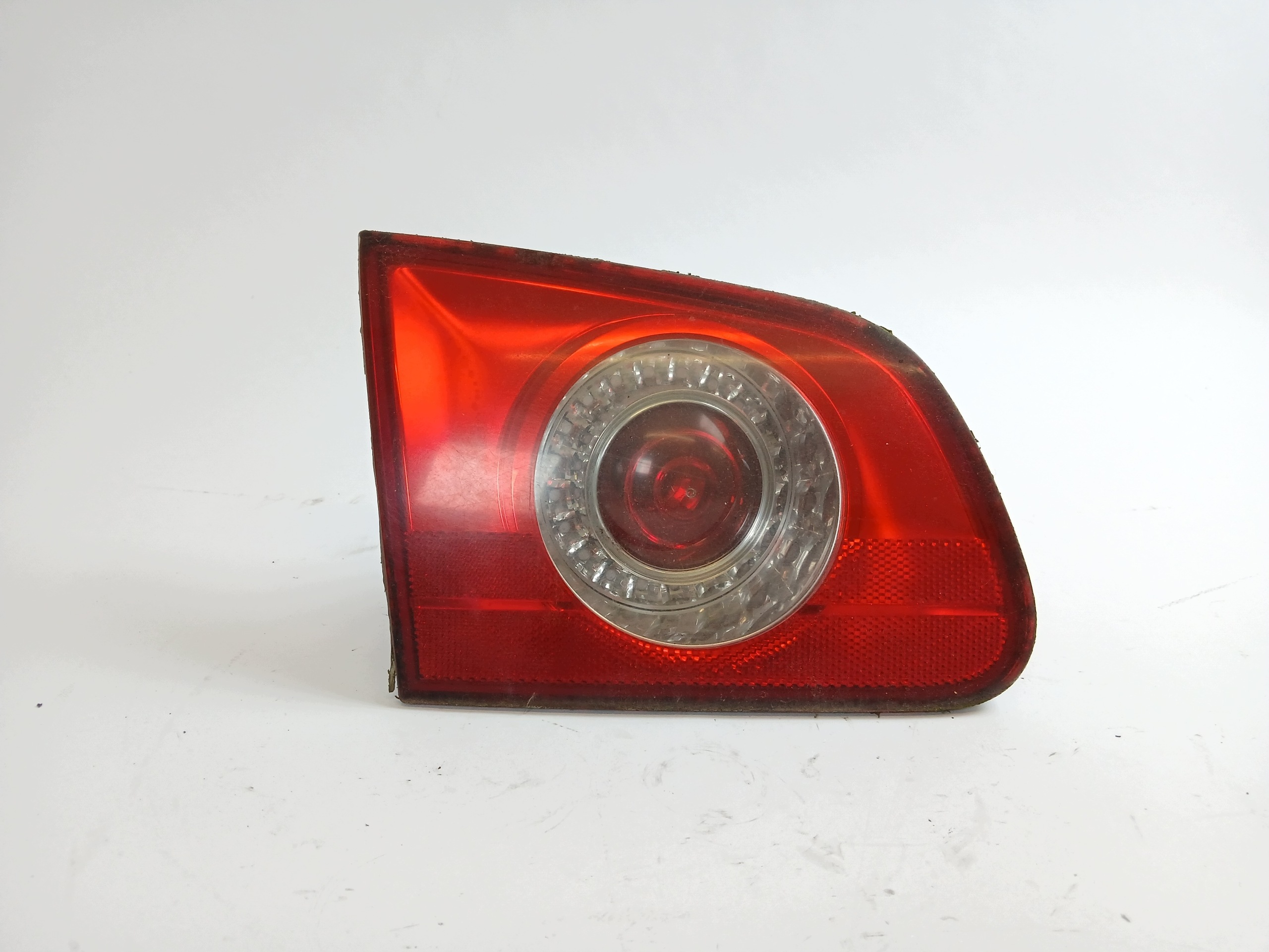 VW PASSAT B6 KOMBI light left rear part trunk door
