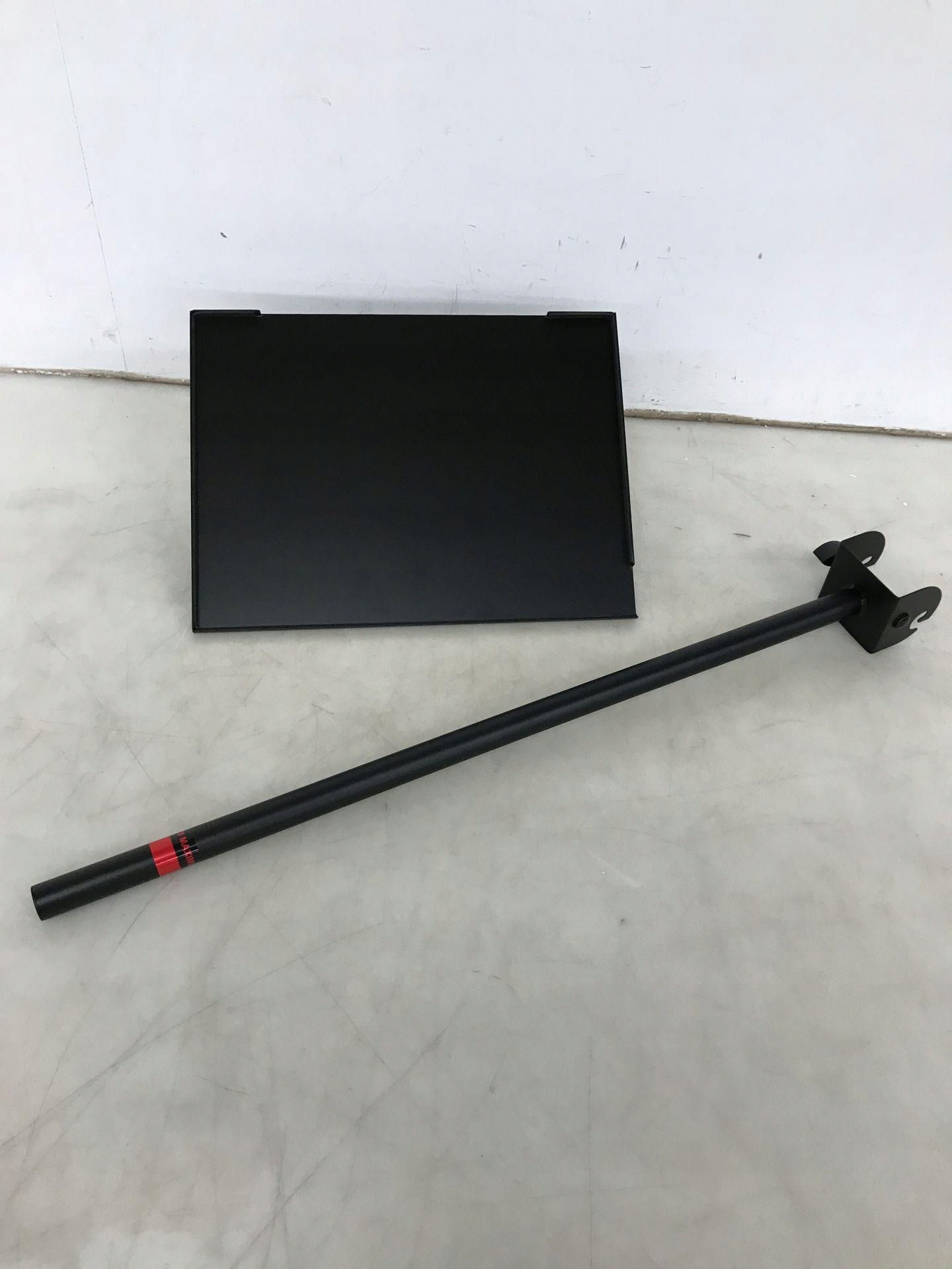 Pulse Regulowany stojak do projektora Model BPSCAPLS00318ST01887