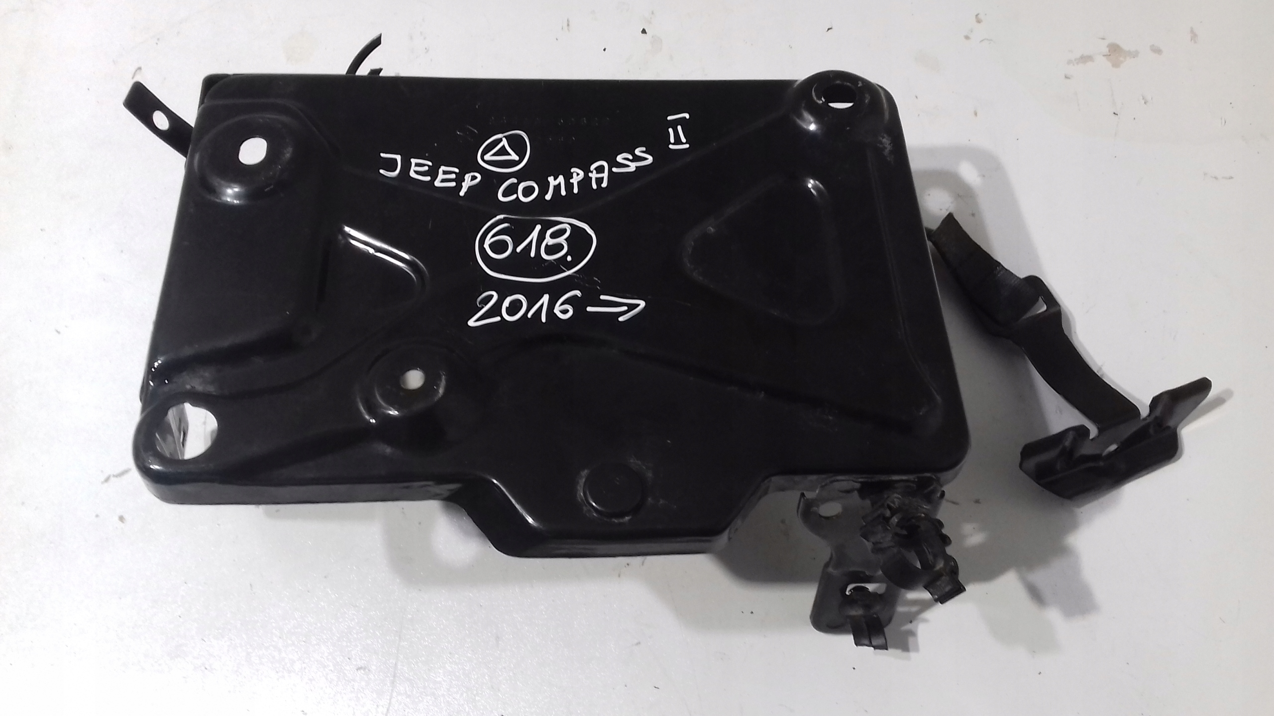 JEEP COMPASS II Porta per batteria 844AA30622