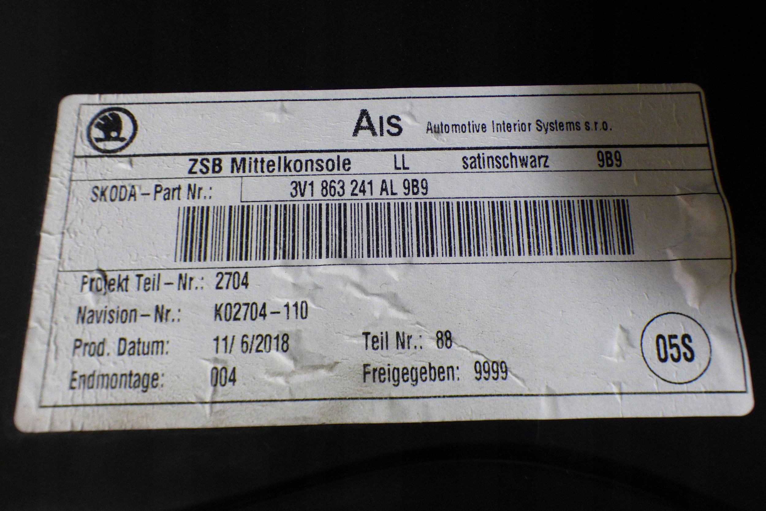 Skoda Superb III tunel Moyenne 3V1863243B st.BDB EUROPA