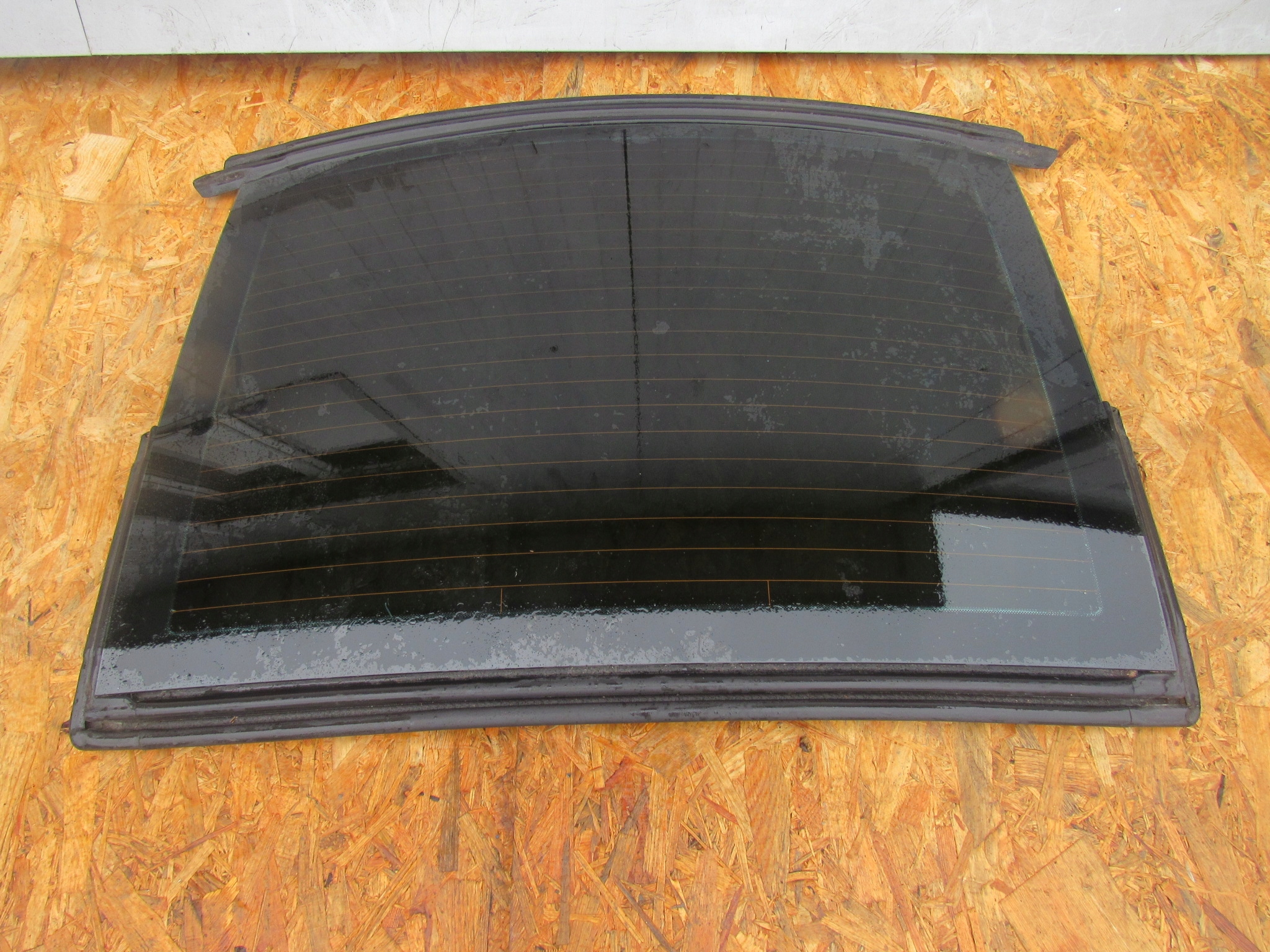 MERCEDES SL 230 W230 SZYBA TYLNA DACHU