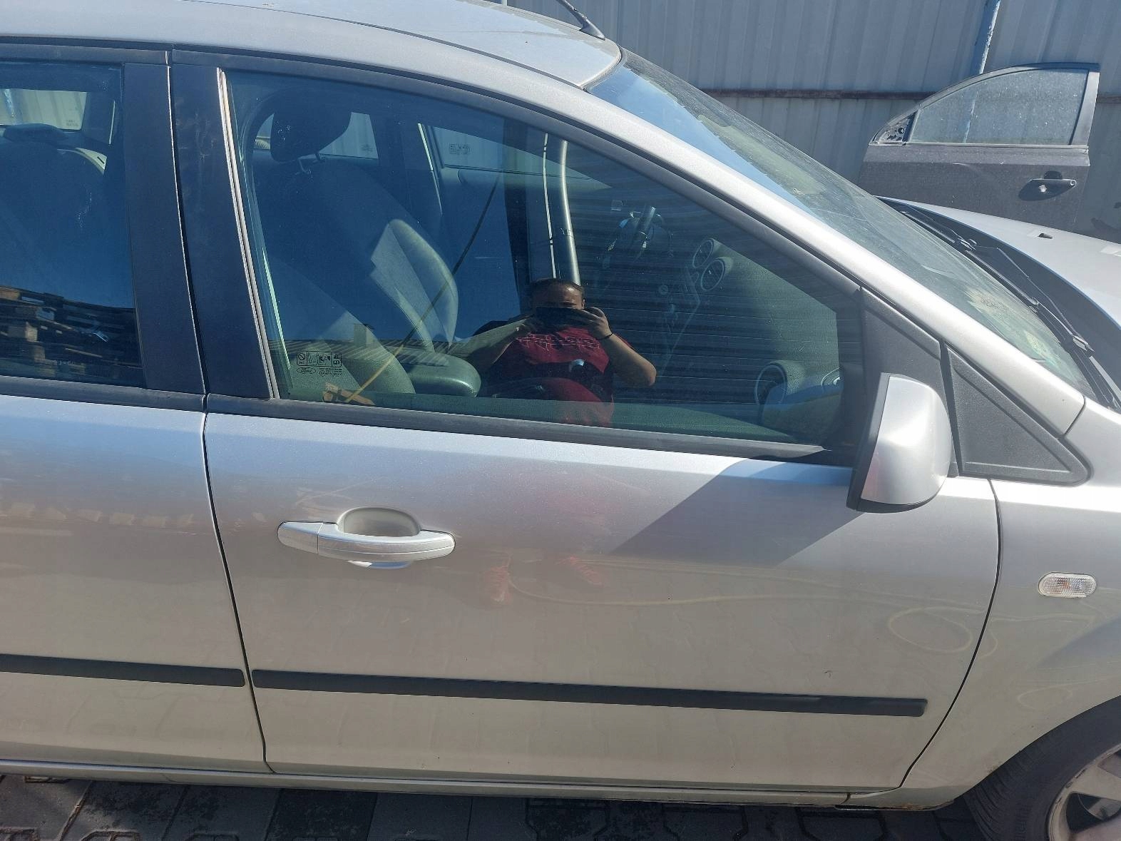 DRZWI KOMPLETNE PRAWY PRZÓD FORD FOCUS MK2 03