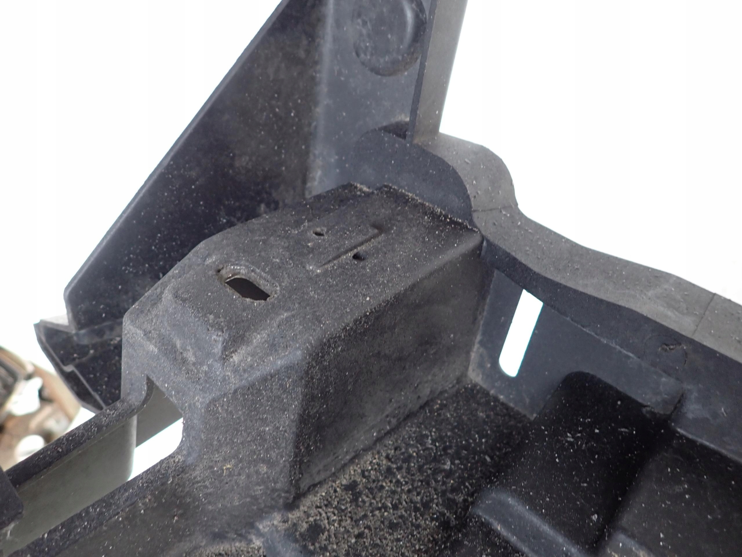 PEUGEOT 5008 and 09- support panel for radiators GORA pillar front 9672379580