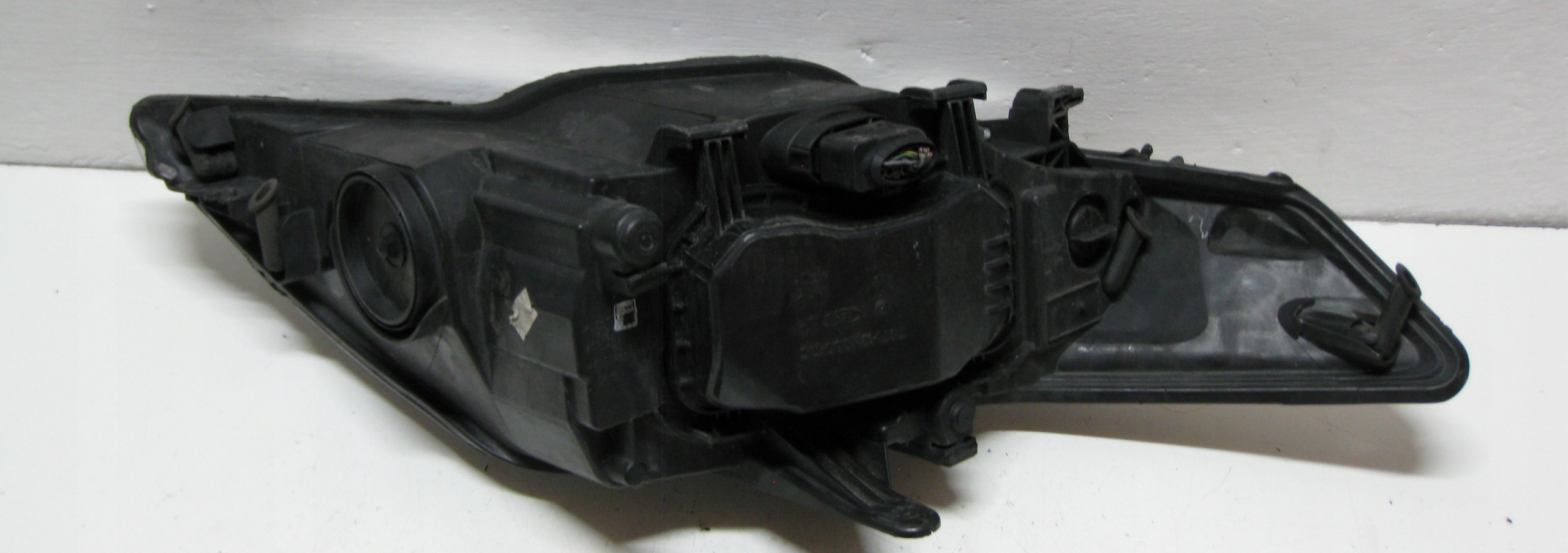FORD MONDEO MK4 2.0 TDCI 10R KOMBI light left front EUROPA