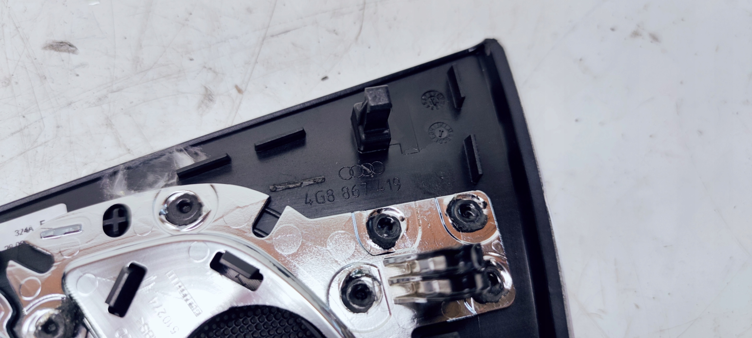 moulding DEKOR door AUDI A7 left rear part 4G8867419