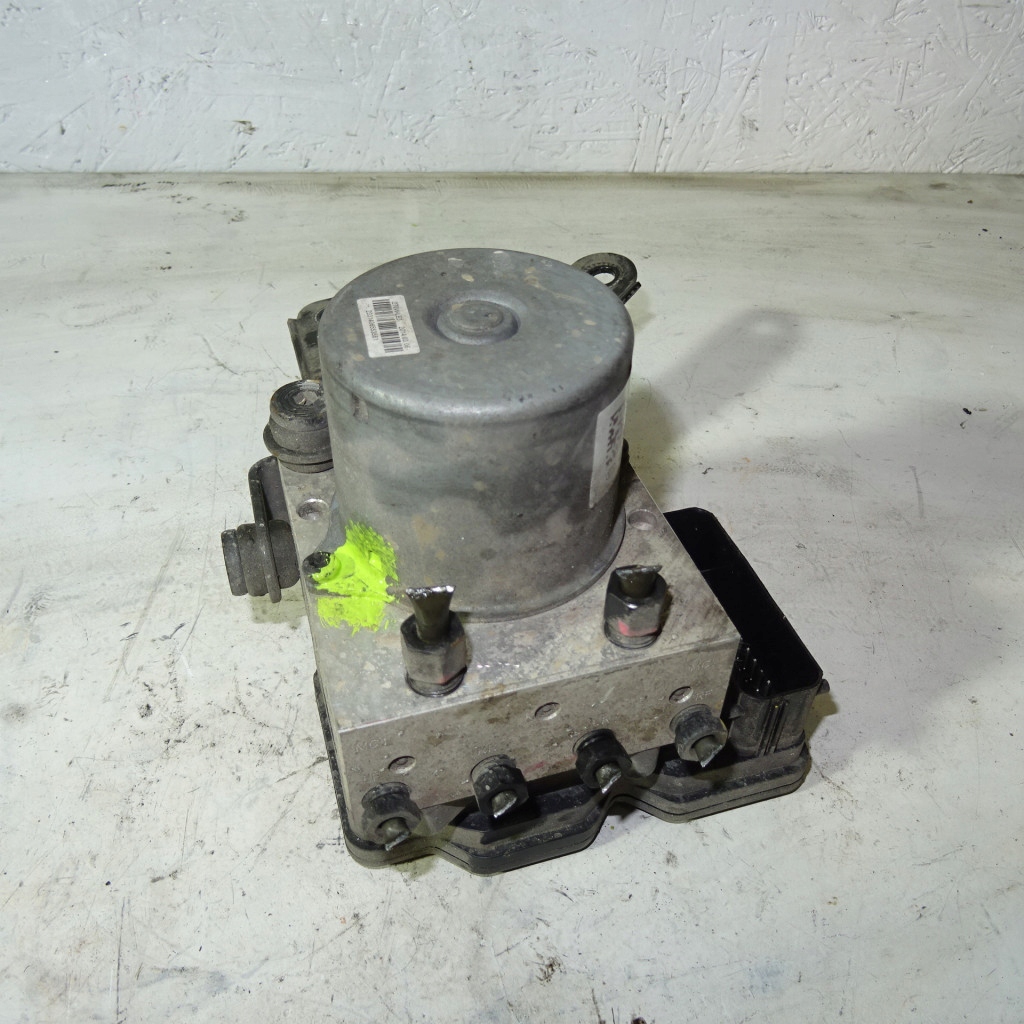 HYUNDAI I40 1.7CRDI pump ABS 58920-3Z570