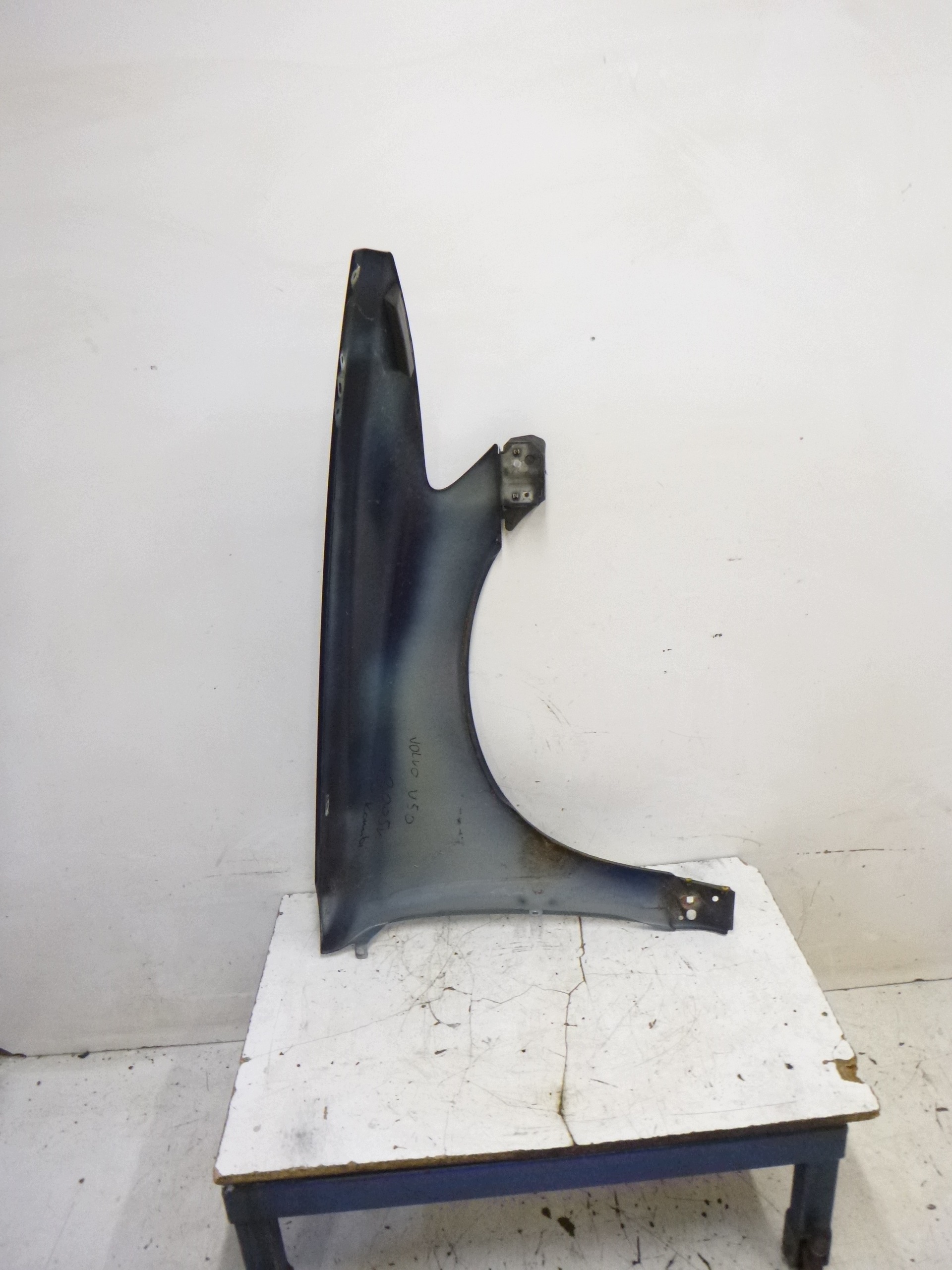 fender front left Volvo V50 S40 II 2004-2007 graphitic support