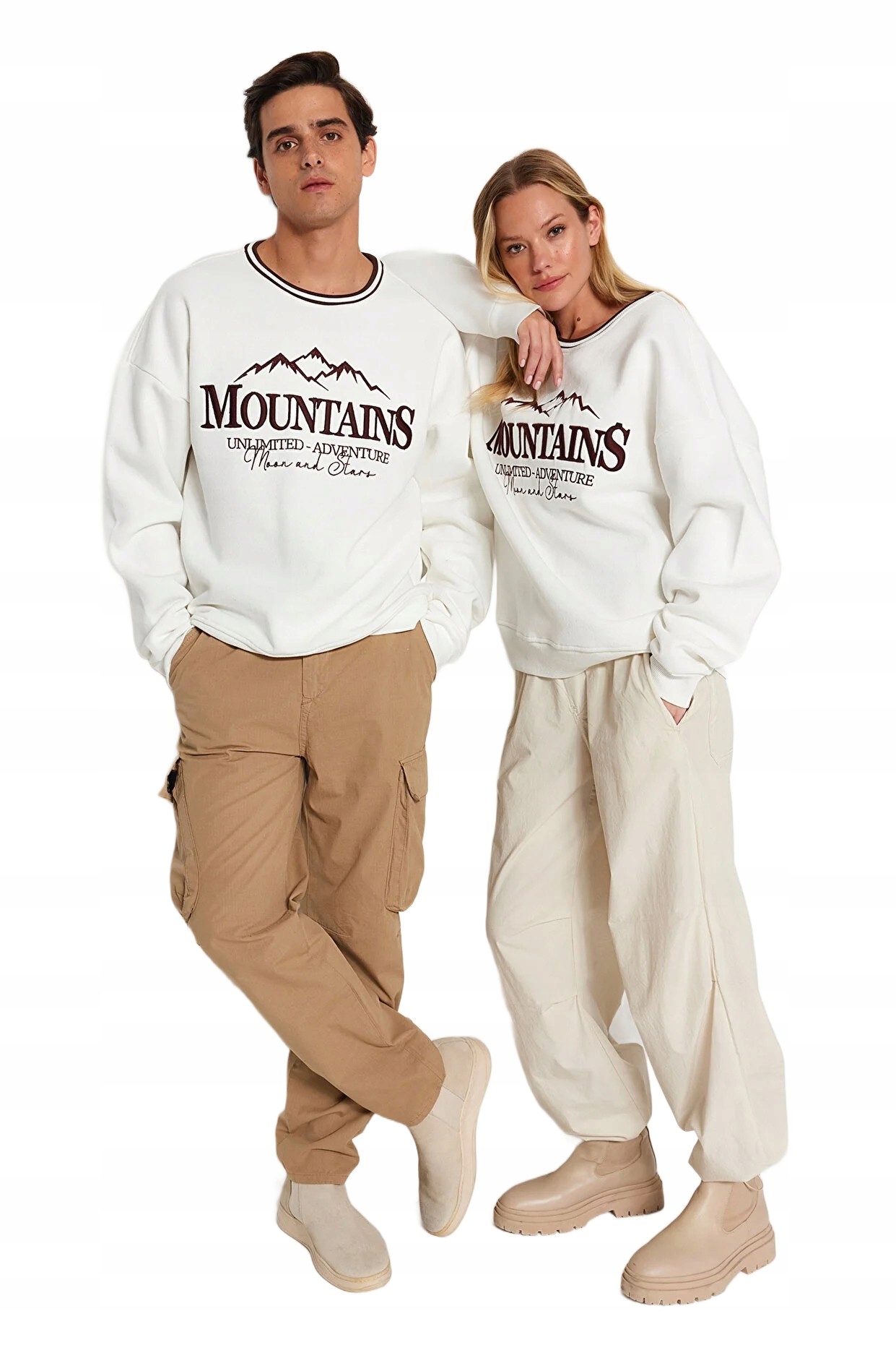 Trendyol Man Pánská Mikina Bílá S Potiskem A Kulatým Výstřihem M 5DA*